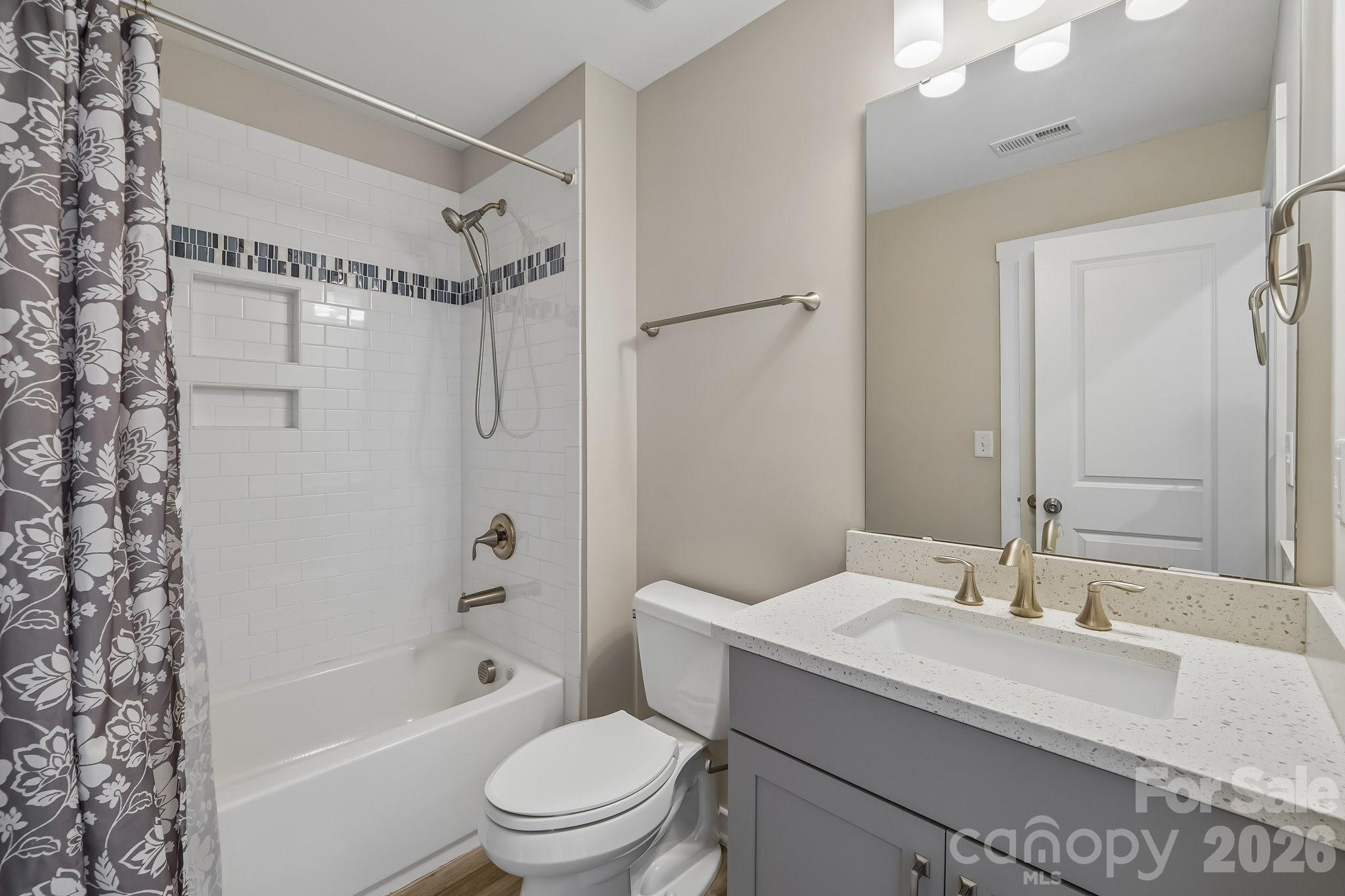 977 Bellegray Lane Property Photo 29