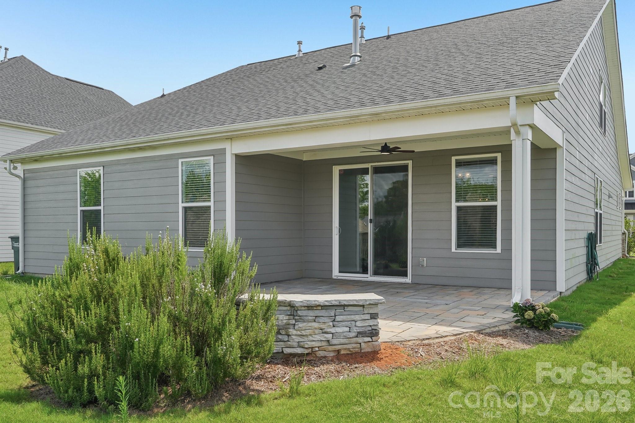 977 Bellegray Lane Property Photo 35