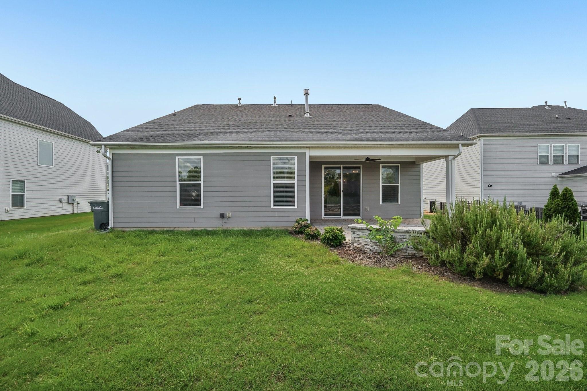 977 Bellegray Lane Property Photo 36