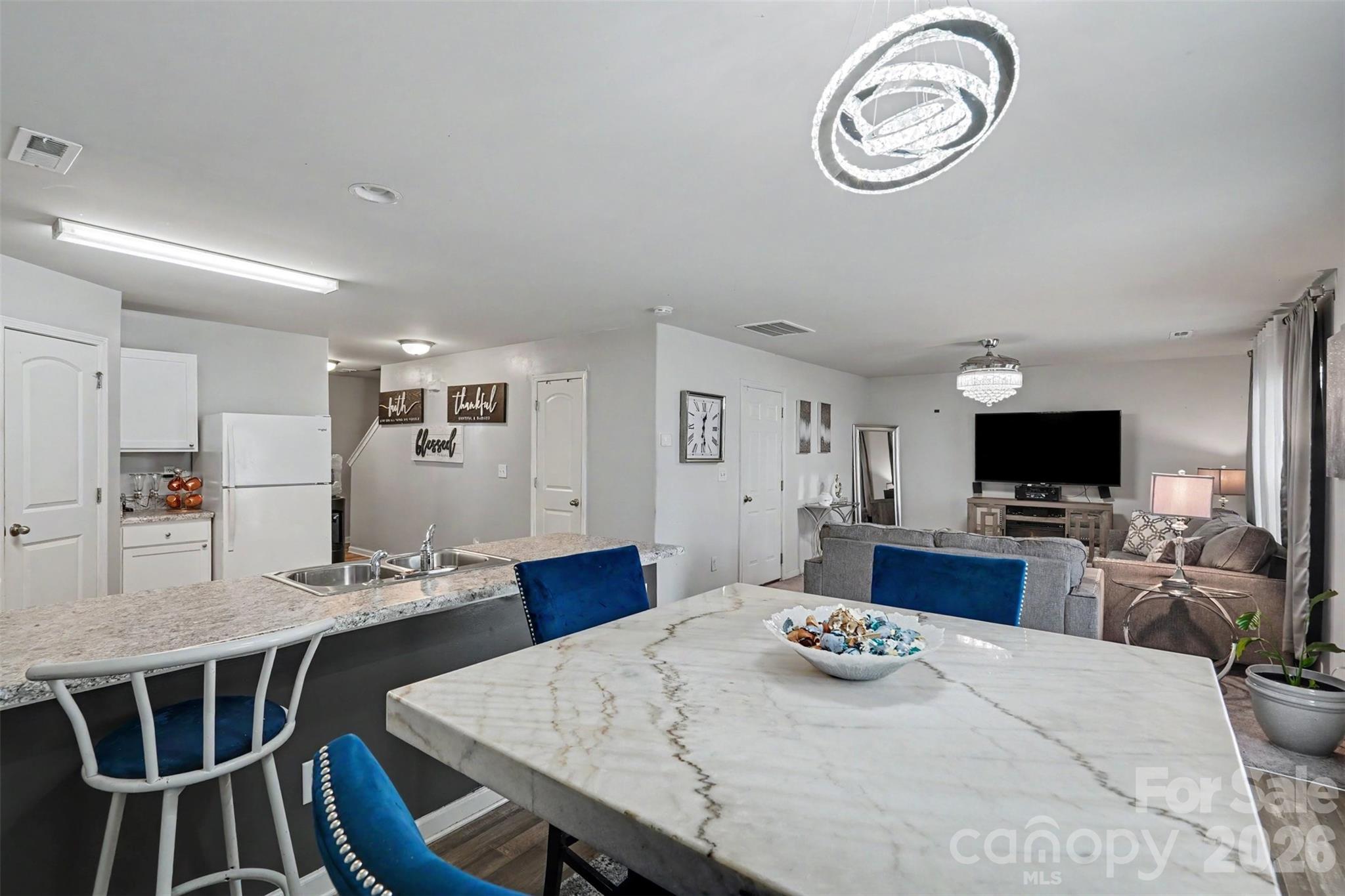 347 Cornwall Drive Property Photo 8