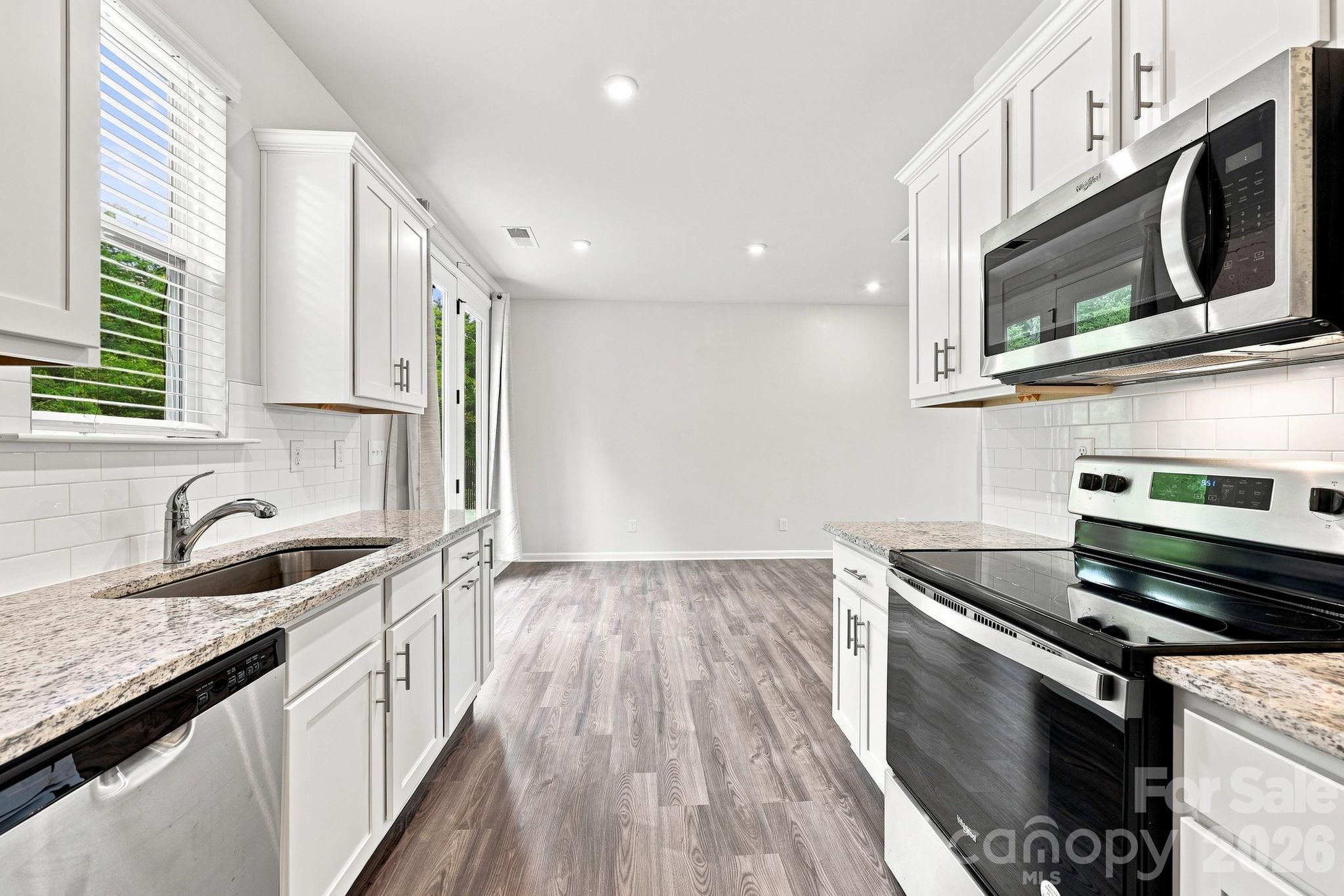 4816 Raspberry Knoll Drive Property Photo 11