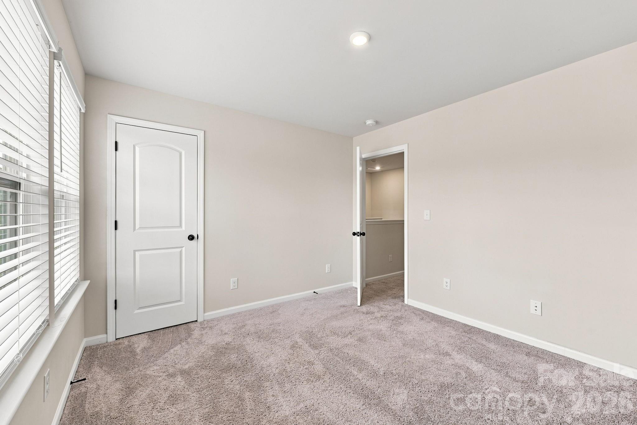 4816 Raspberry Knoll Drive Property Photo 24