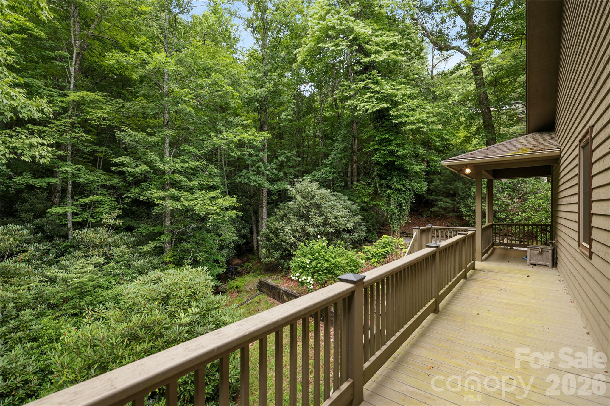 911 Buckberry Drive Property Photo 6