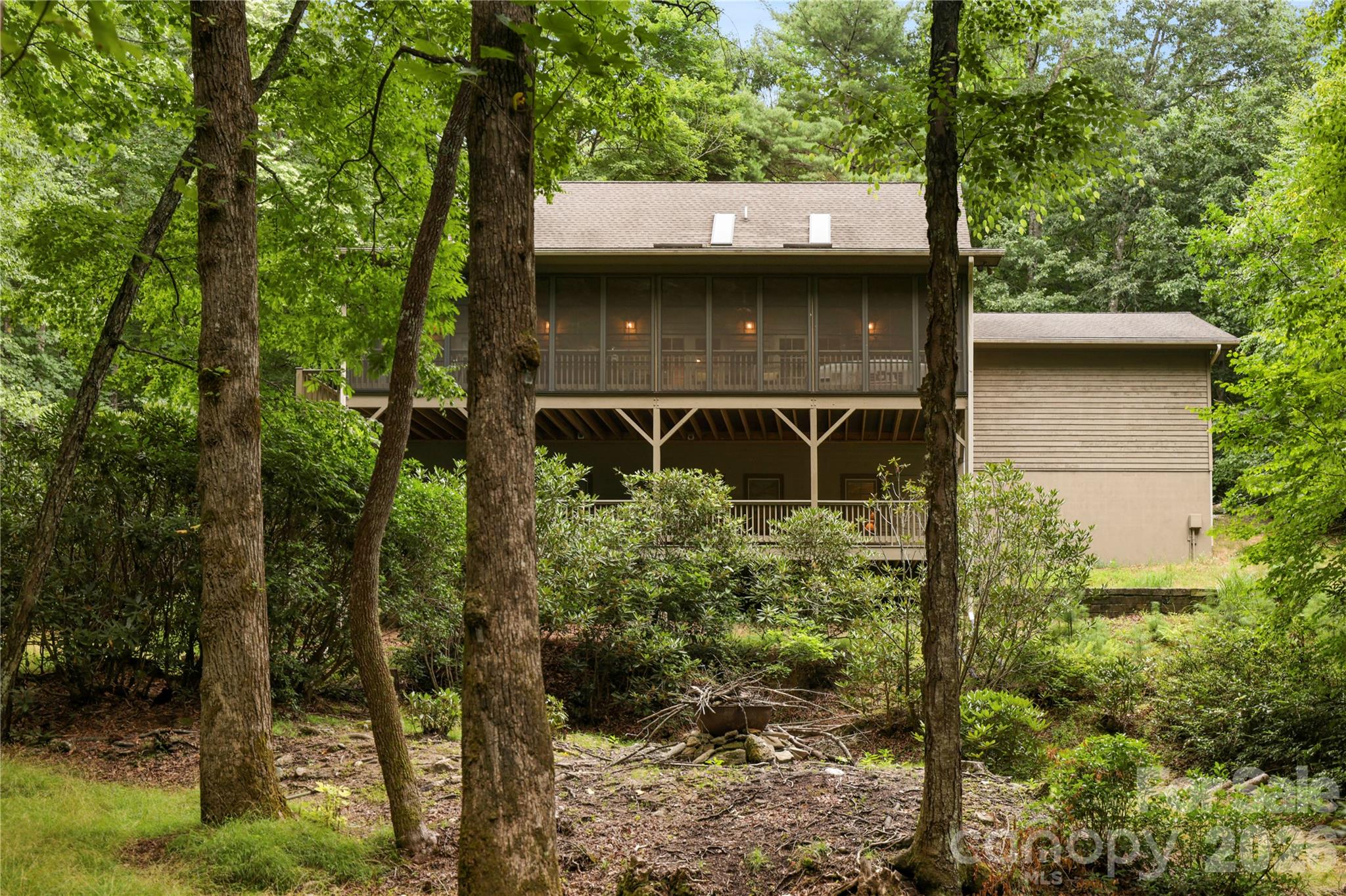 911 Buckberry Drive Property Photo 42