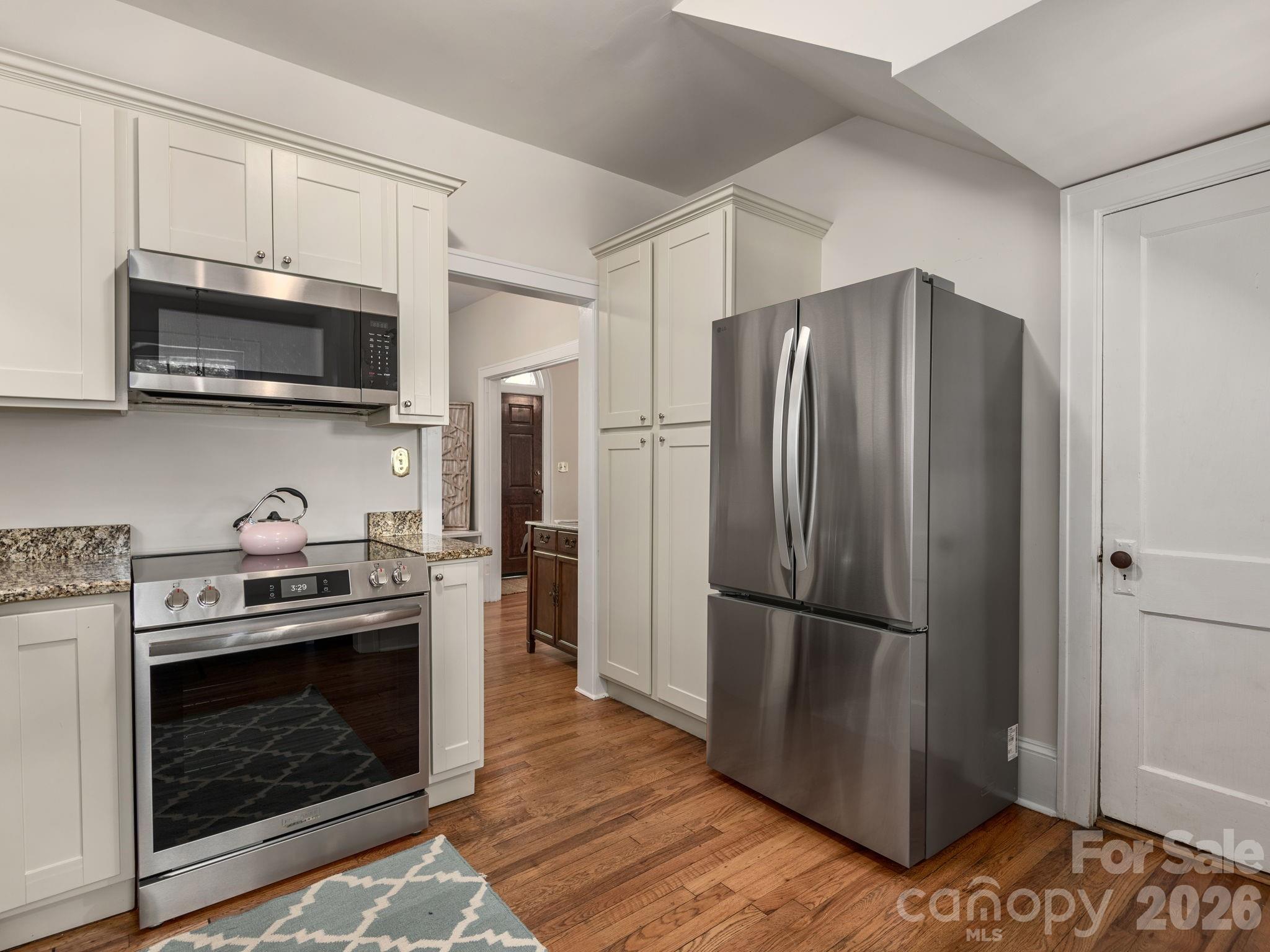 17 Melrose Avenue Property Photo 6