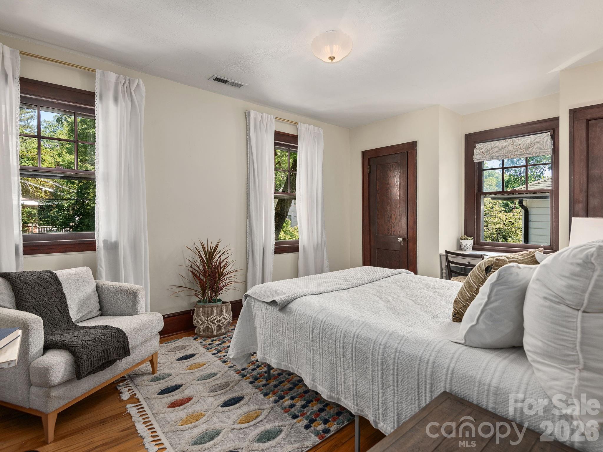 17 Melrose Avenue Property Photo 11