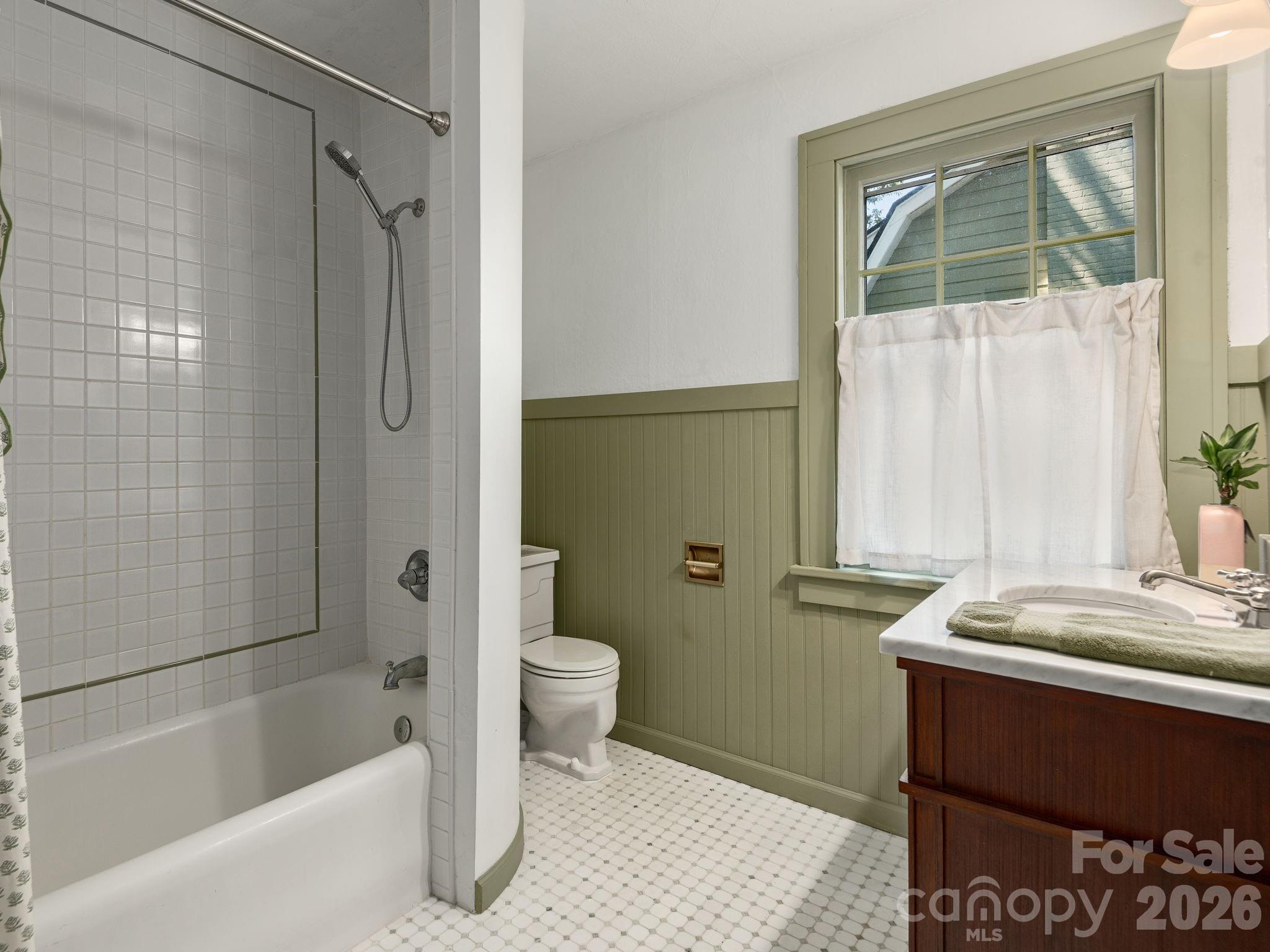 17 Melrose Avenue Property Photo 16