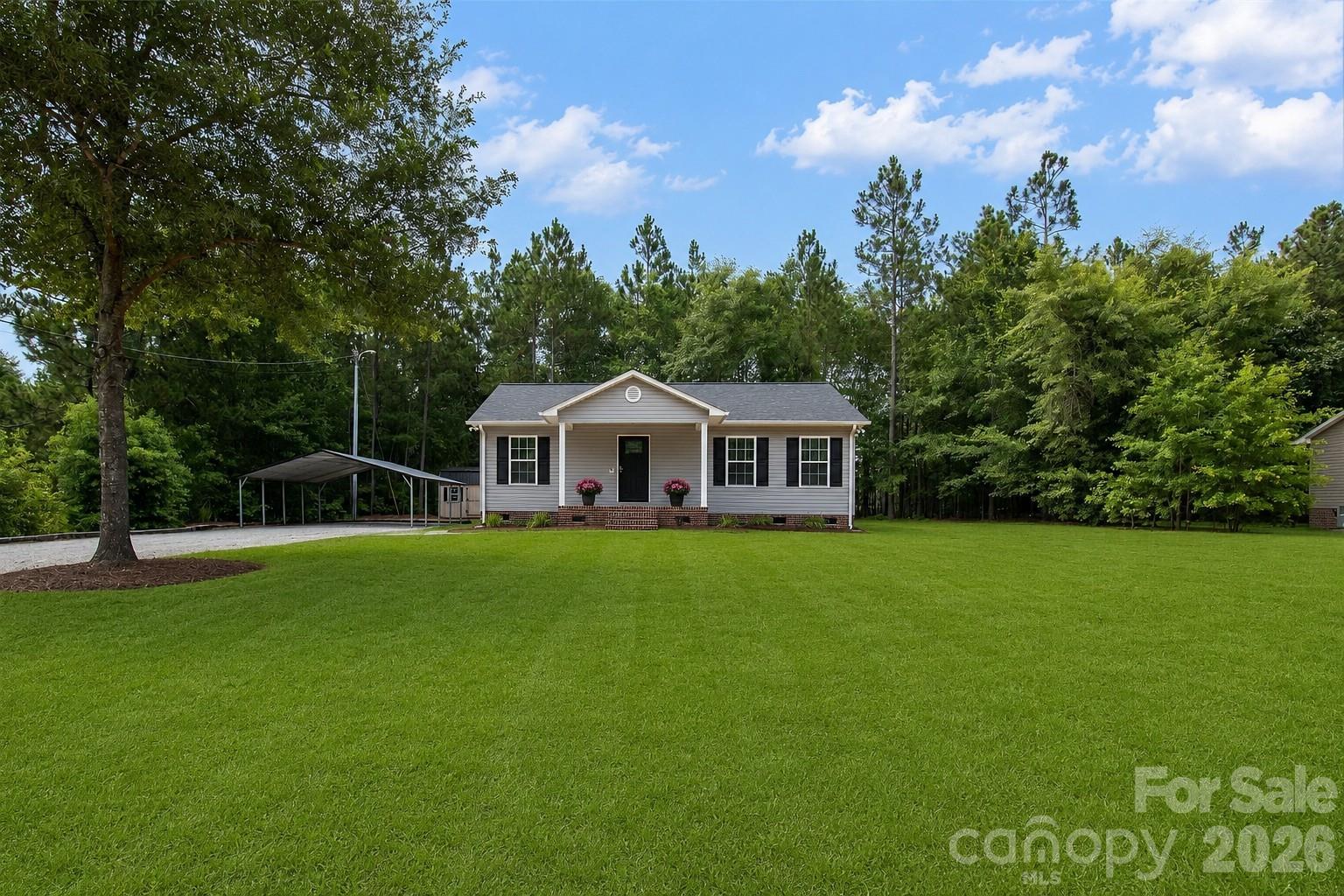 102 Twin Brook Lane Property Photo 1