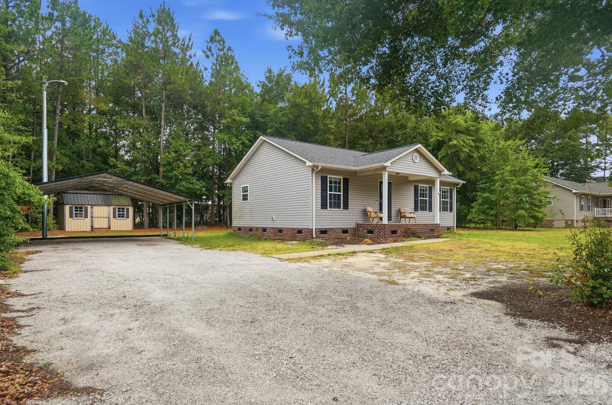 102 Twin Brook Lane Property Photo 4