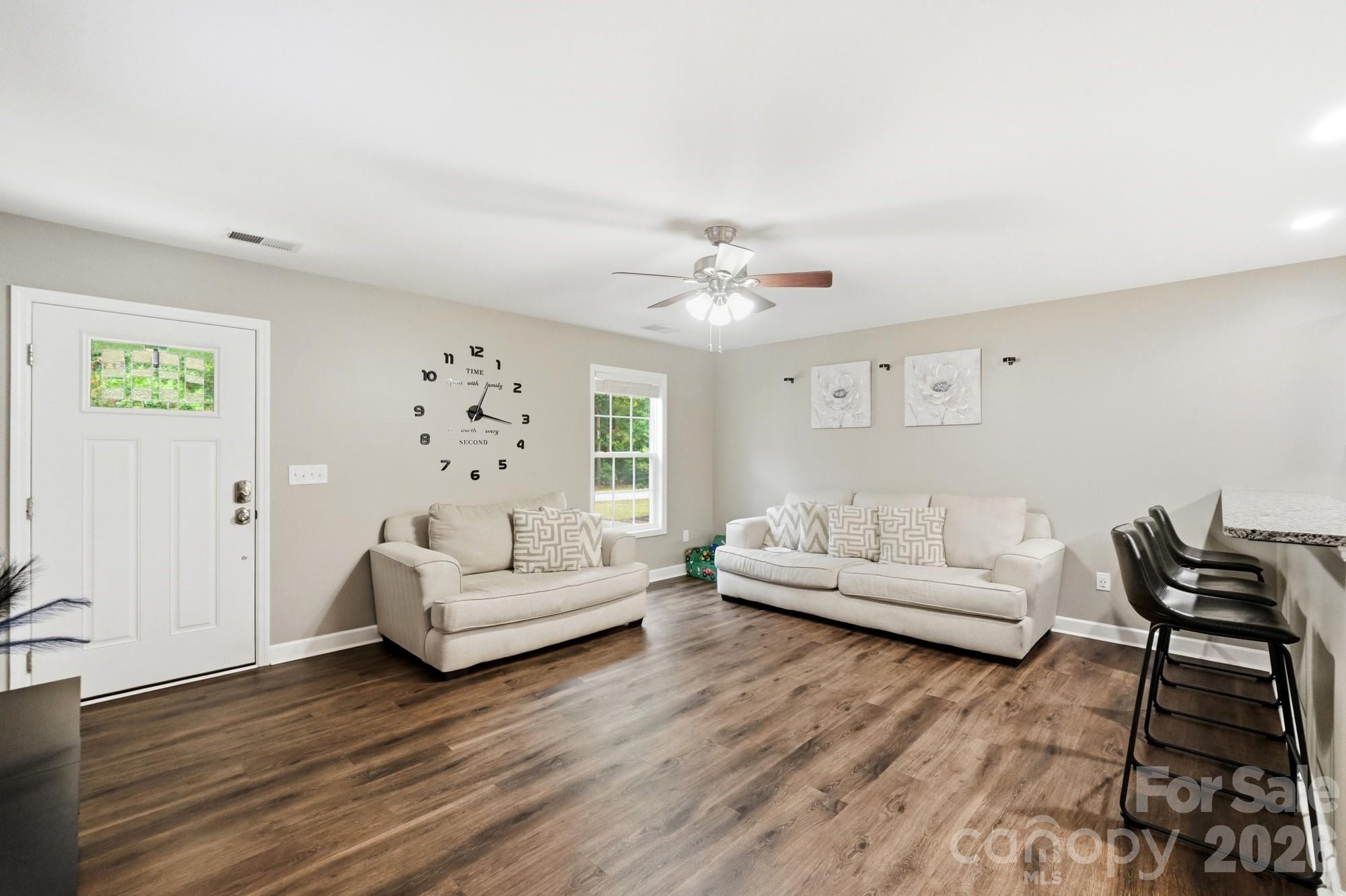 102 Twin Brook Lane Property Photo 8