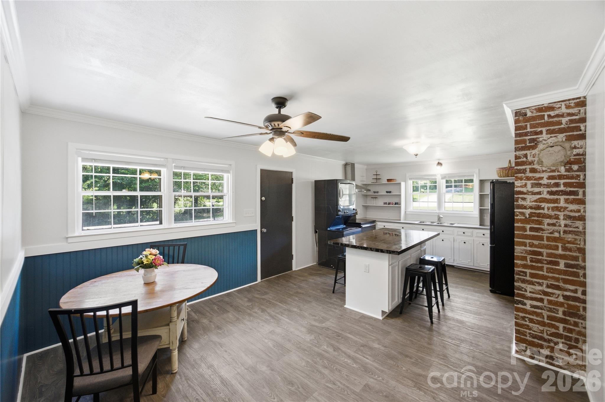 1471 Winthrop Avenue Property Photo 7