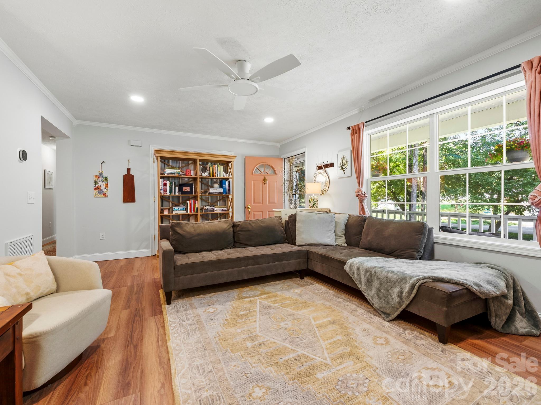 210 N Hillandale Drive Extension 10 Property Photo 7
