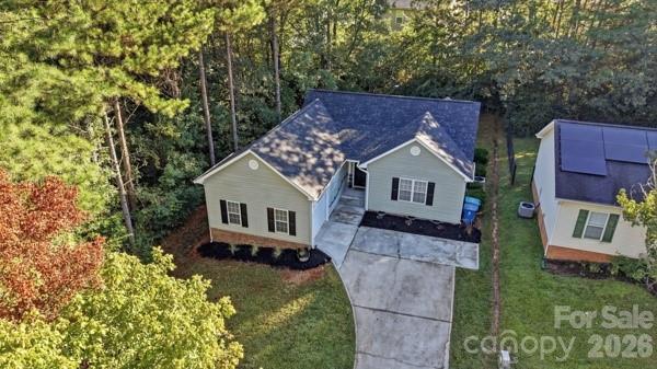 676 Continental Drive Property Photo 1
