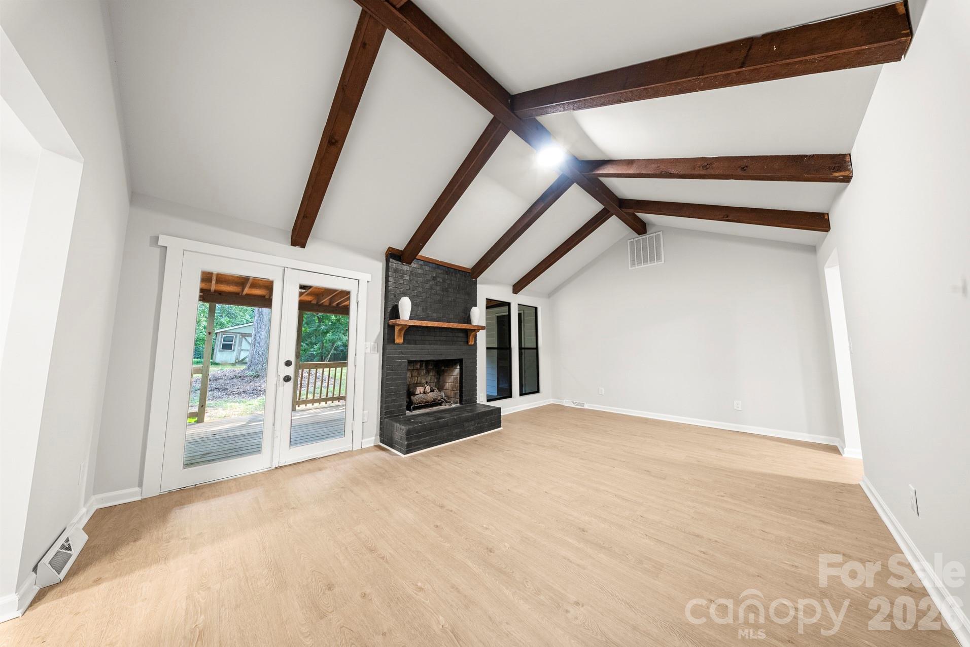 4739 Squirrel Nest Lane Property Photo 3