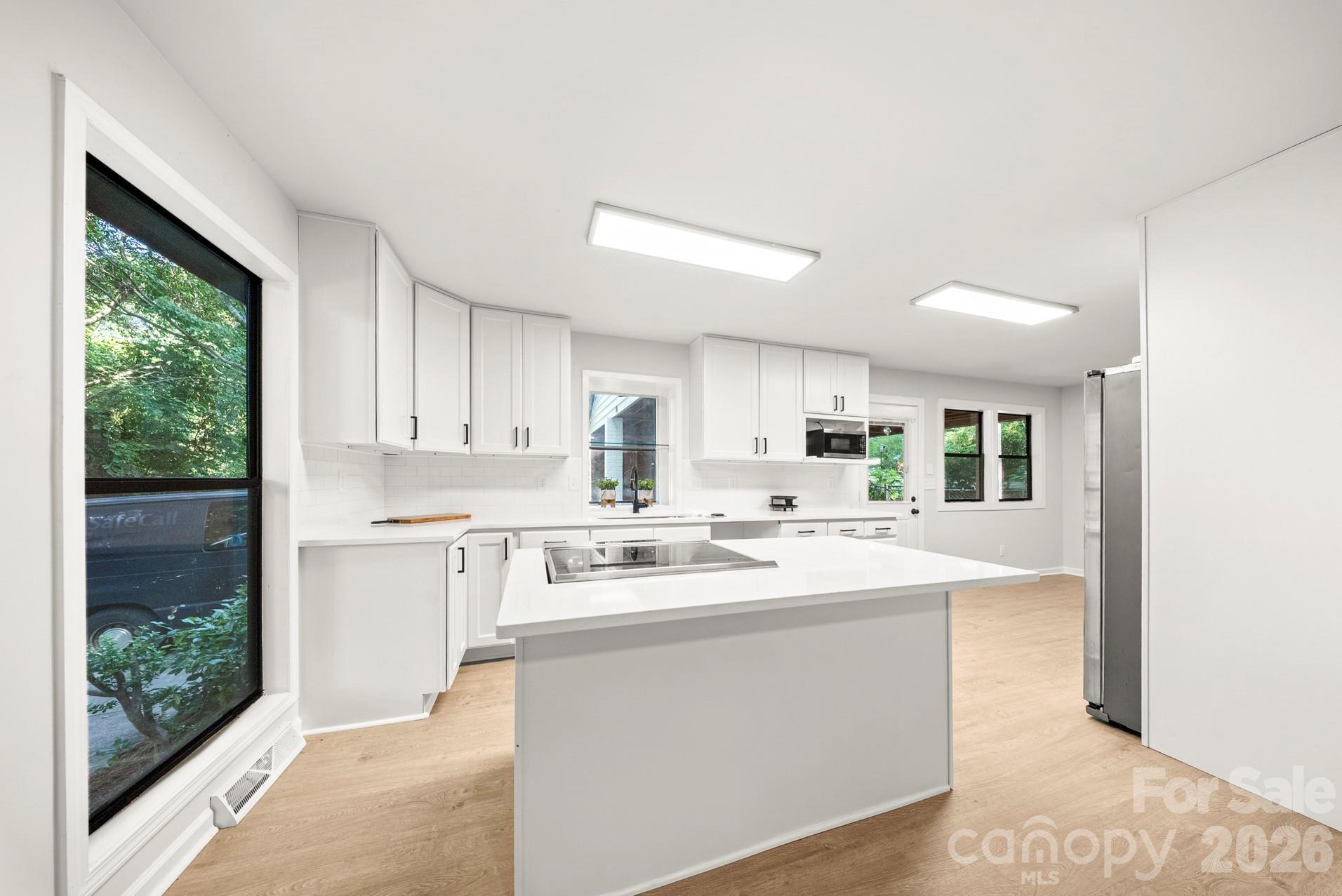 4739 Squirrel Nest Lane Property Photo 4