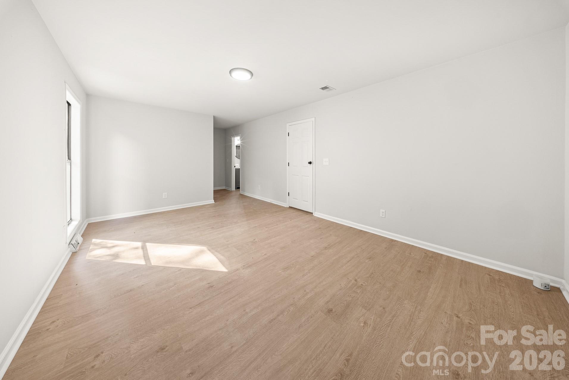 4739 Squirrel Nest Lane Property Photo 10