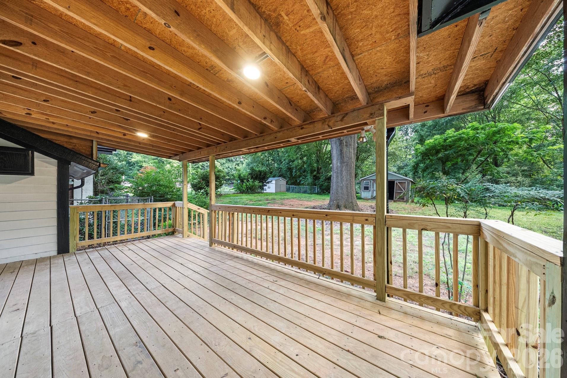 4739 Squirrel Nest Lane Property Photo 17