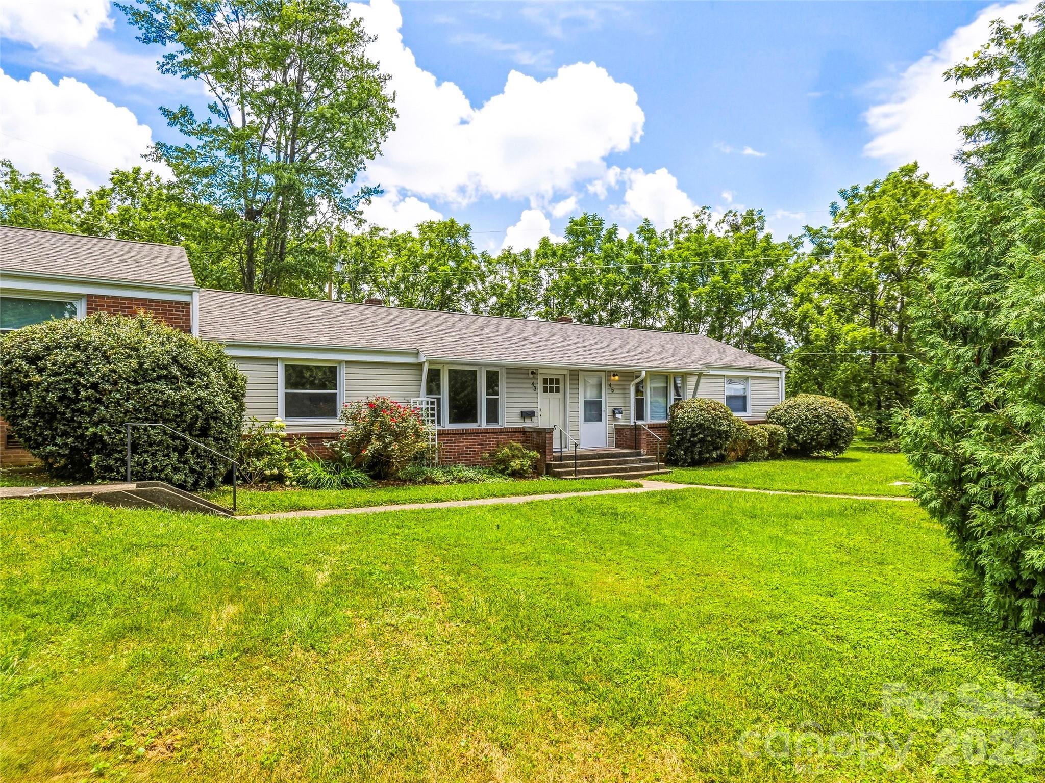 43 Trowbridge Lane Property Photo 4