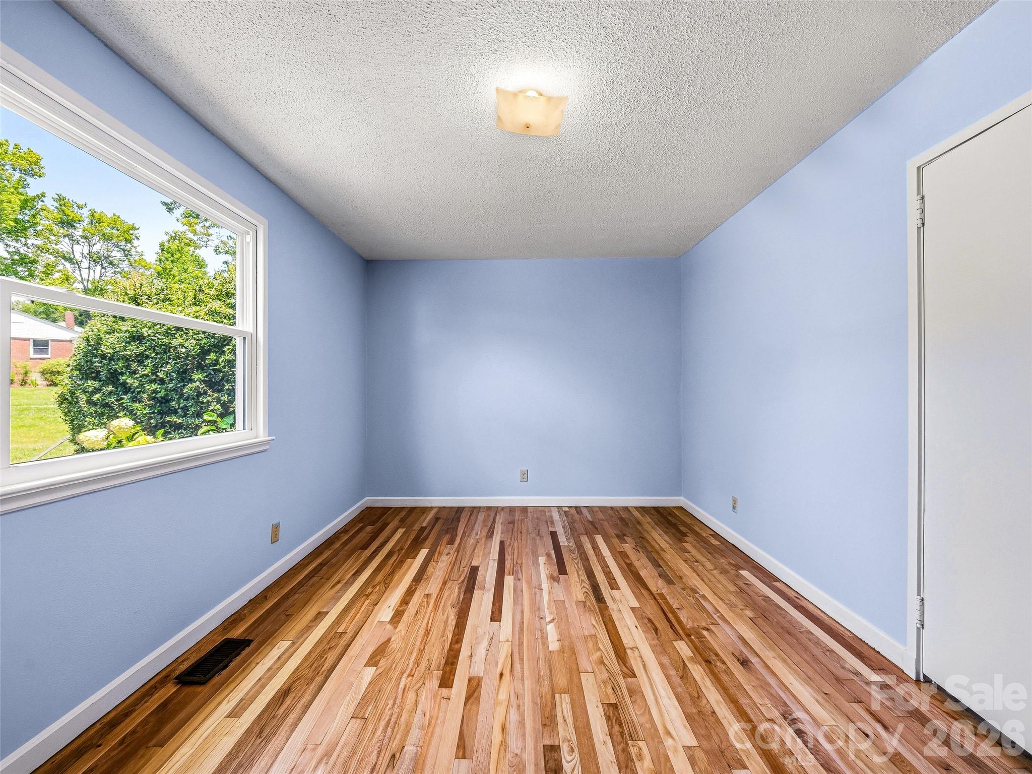 43 Trowbridge Lane Property Photo 13