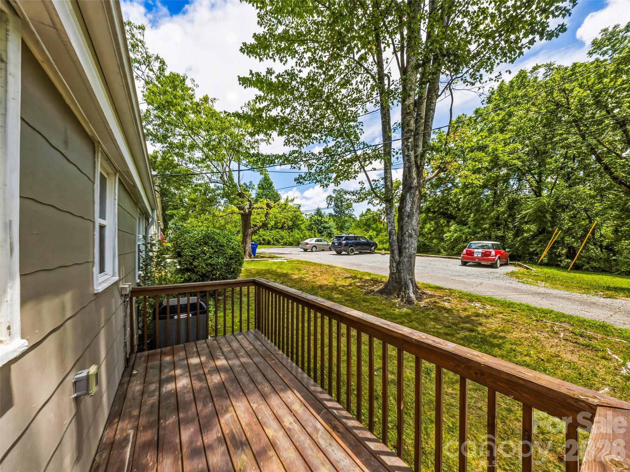 43 Trowbridge Lane Property Photo 22