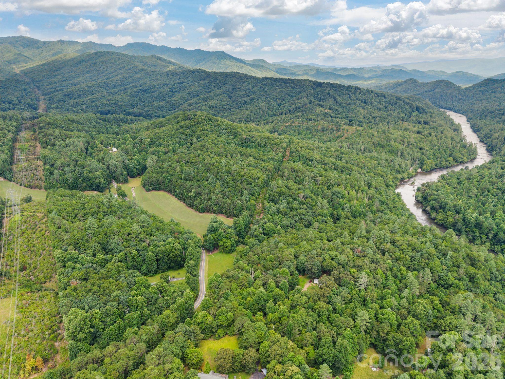 1408 Tellico Road Property Photo 6
