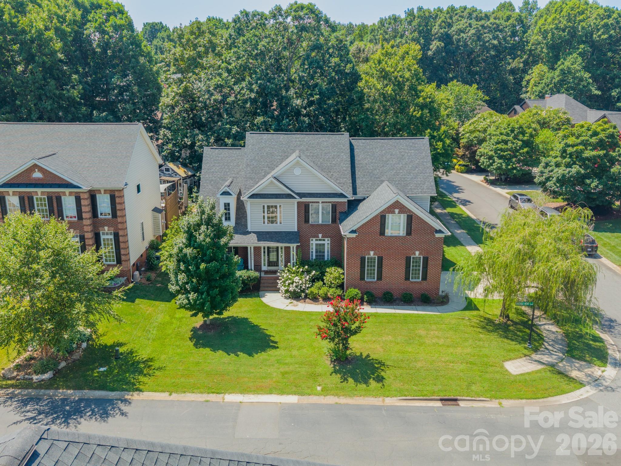 20400 Marblehead Court Property Photo 2