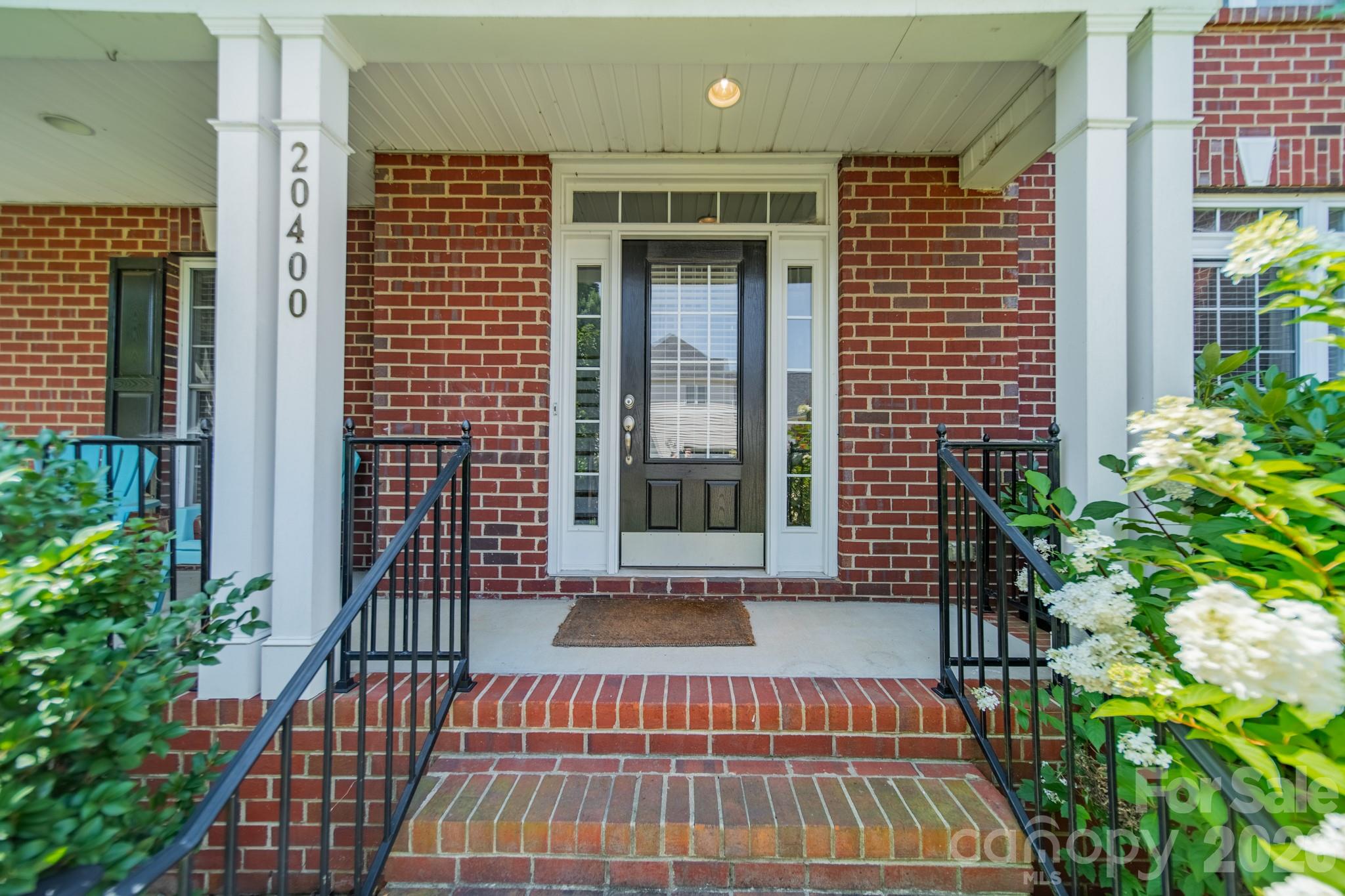 20400 Marblehead Court Property Photo 3