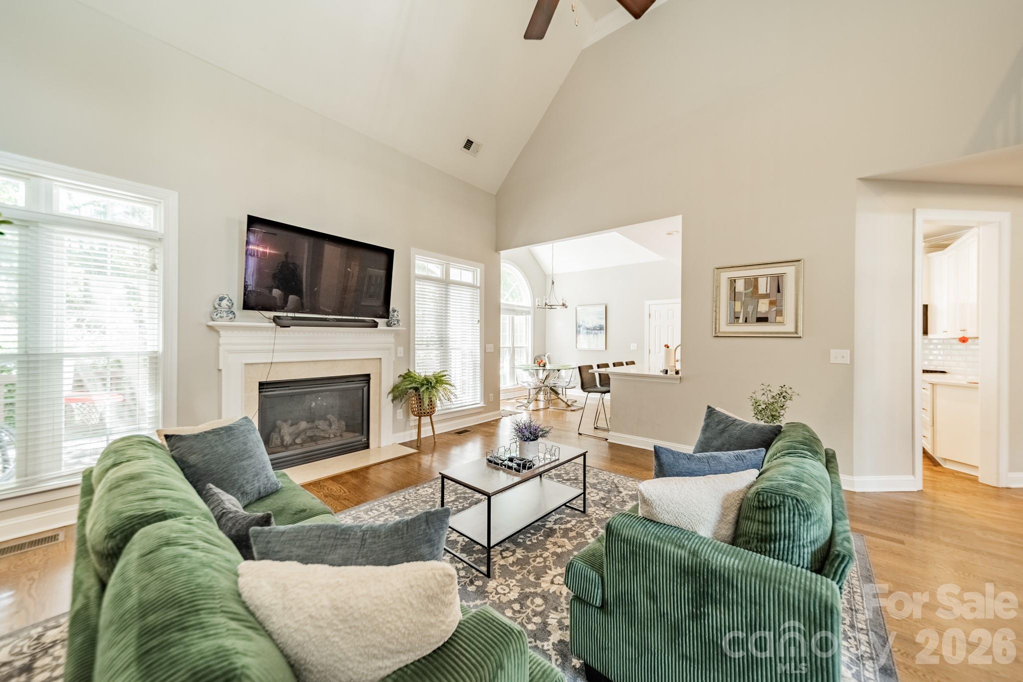 20400 Marblehead Court Property Photo 13