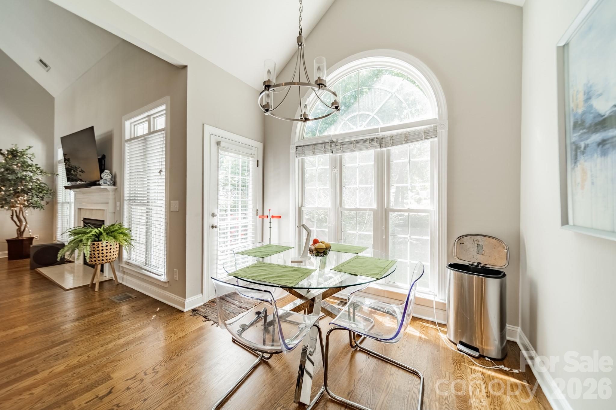 20400 Marblehead Court Property Photo 15
