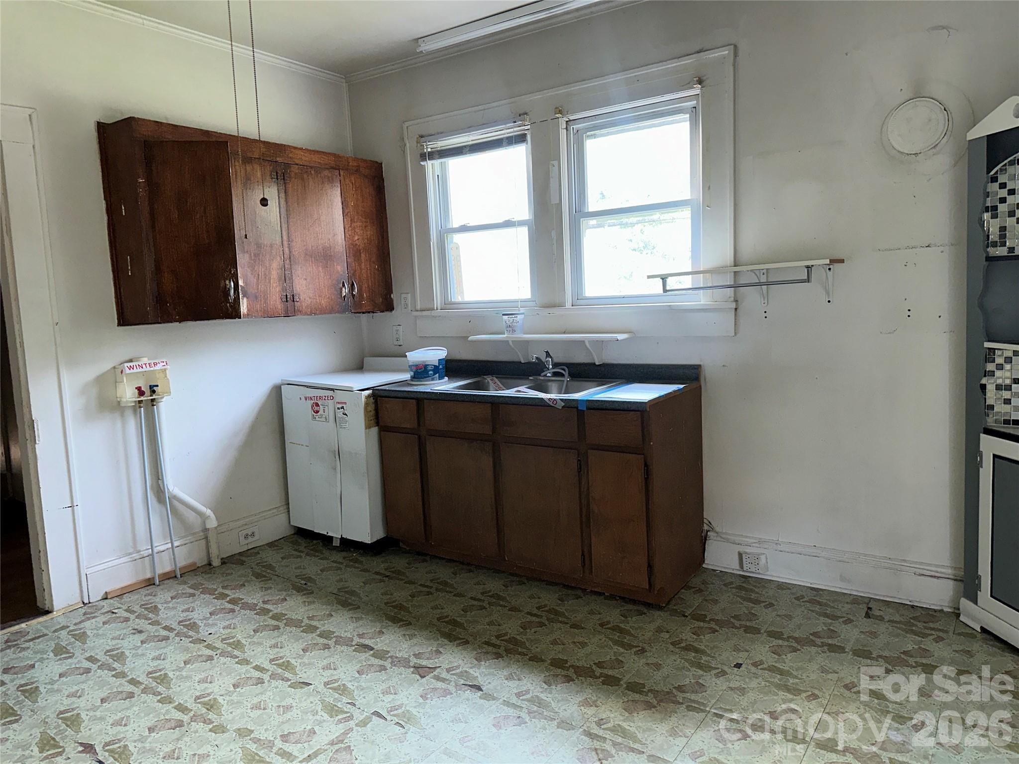 175 Grove Street Property Photo 10