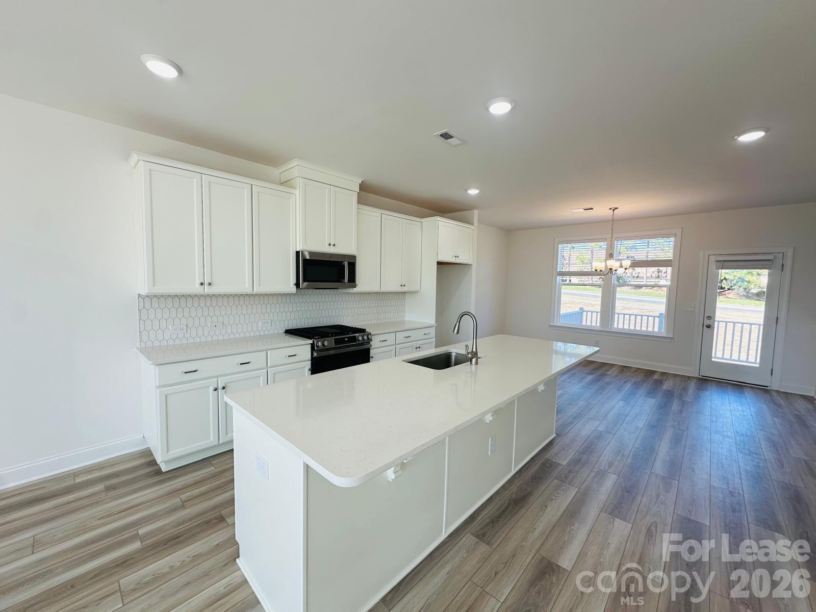 9234 Walnut Hill Road Property Photo 6
