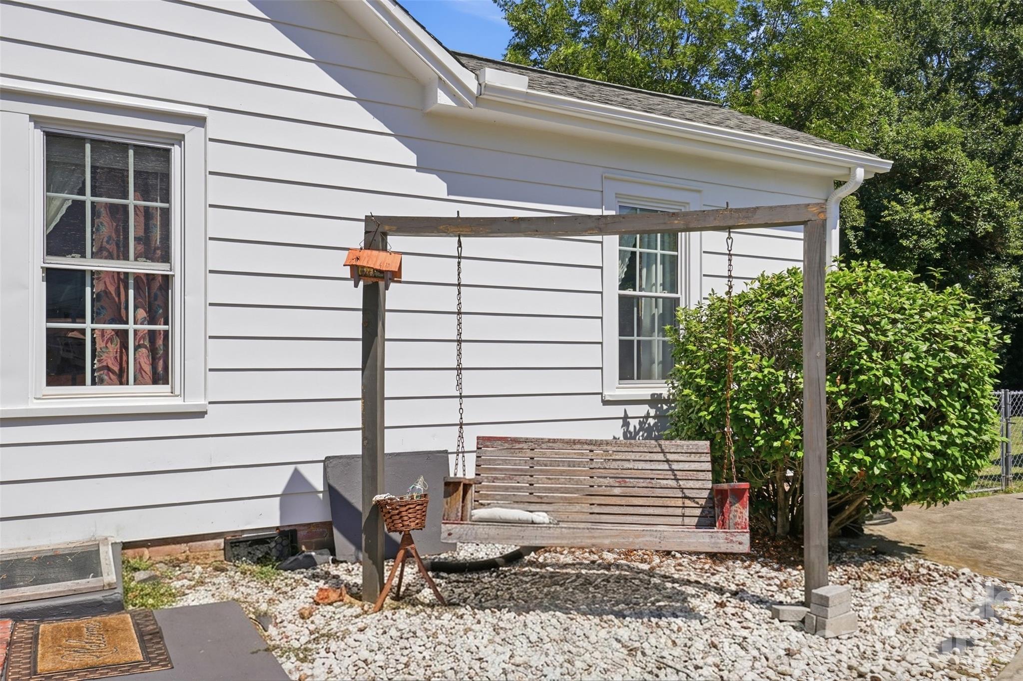 117 Marion Street Property Photo 6