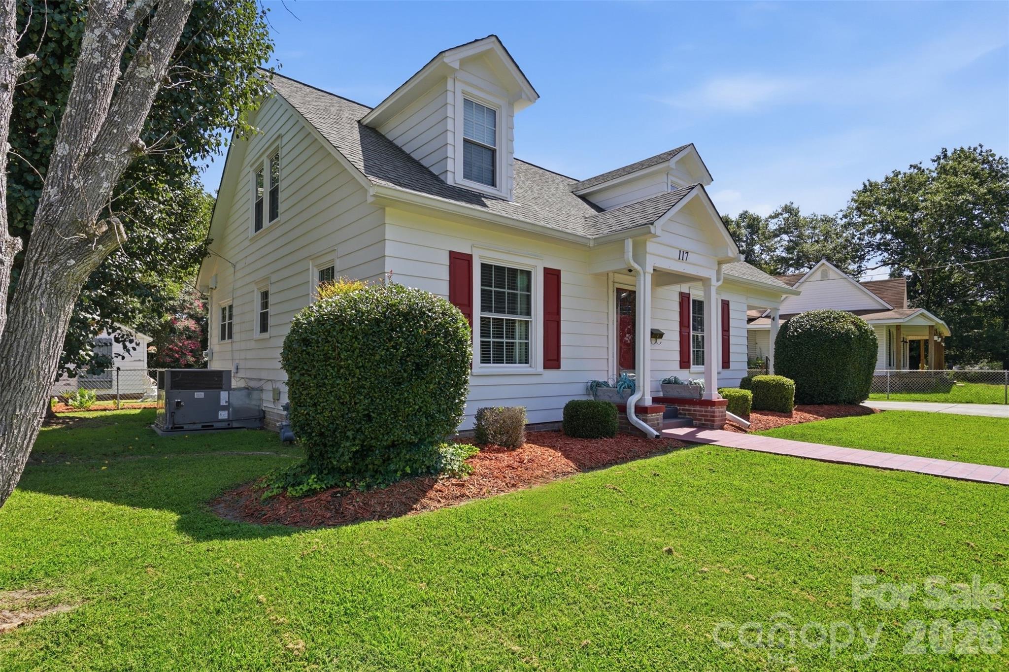 117 Marion Street Property Photo 37