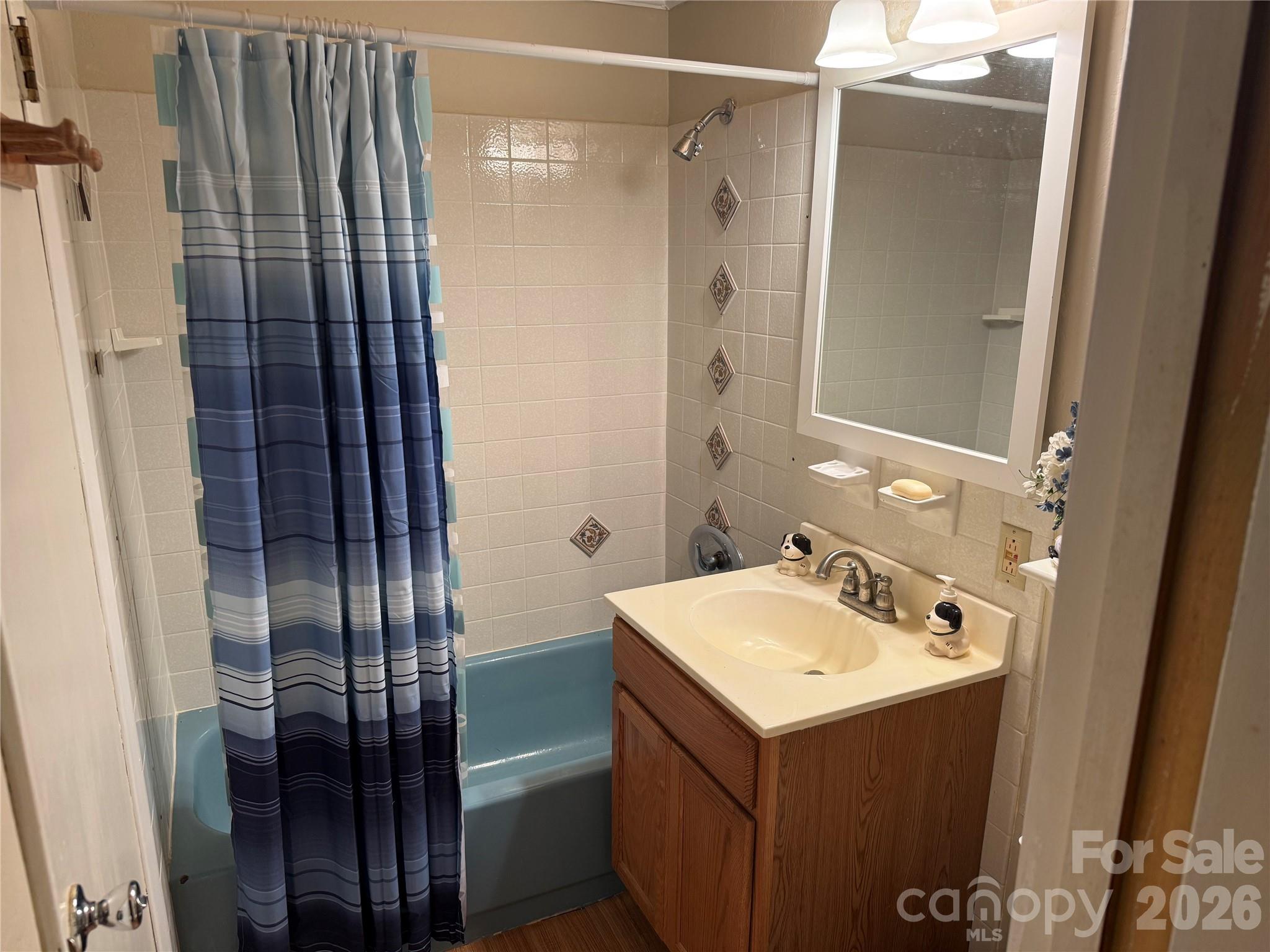 125 Hawks Nest Lane C/1 Property Photo 13