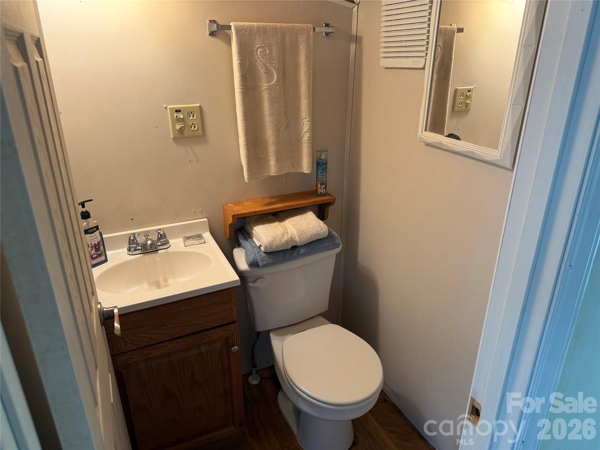 125 Hawks Nest Lane C/1 Property Photo 19
