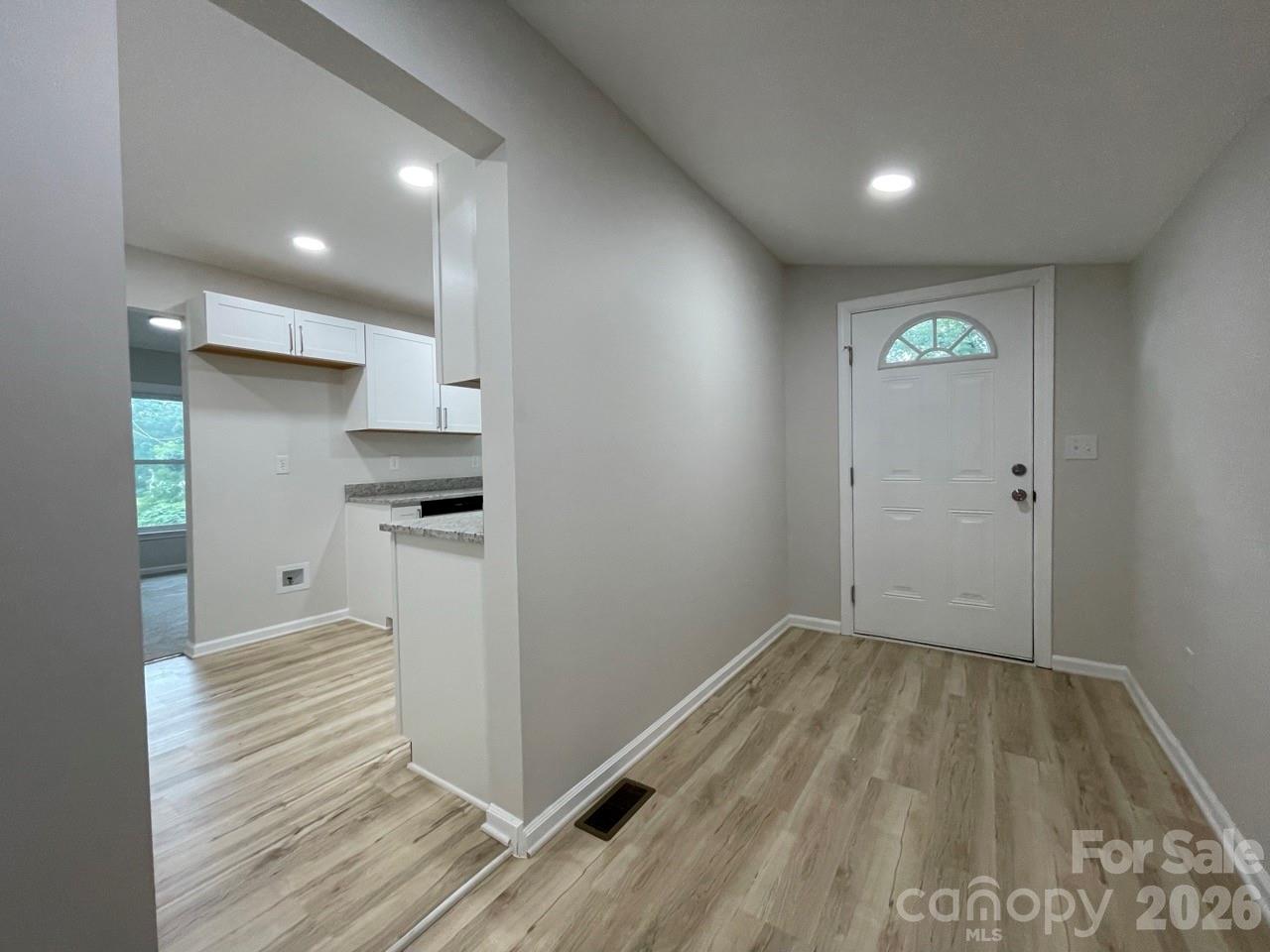 1617 W 4th Avenue Property Photo 7