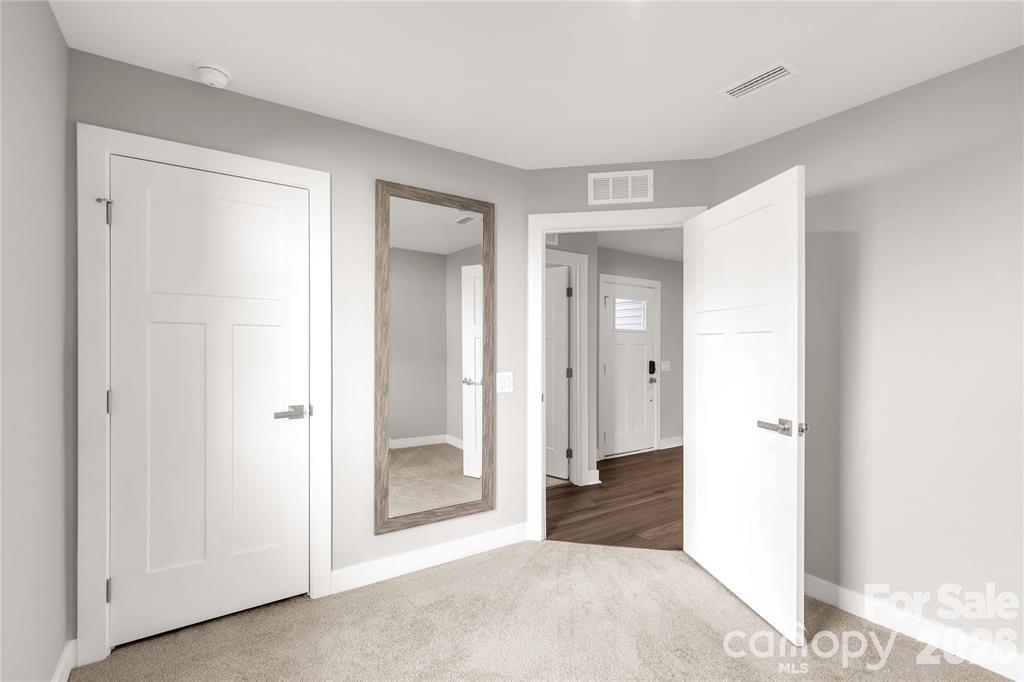 139 Commerce Boulevard Property Photo 10