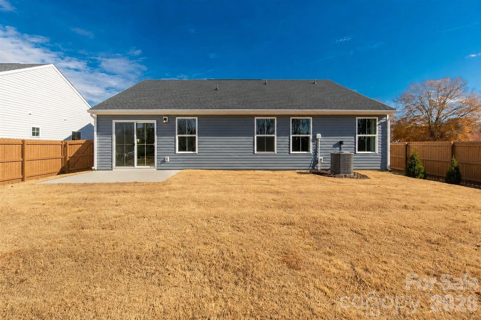139 Commerce Boulevard Property Photo 14