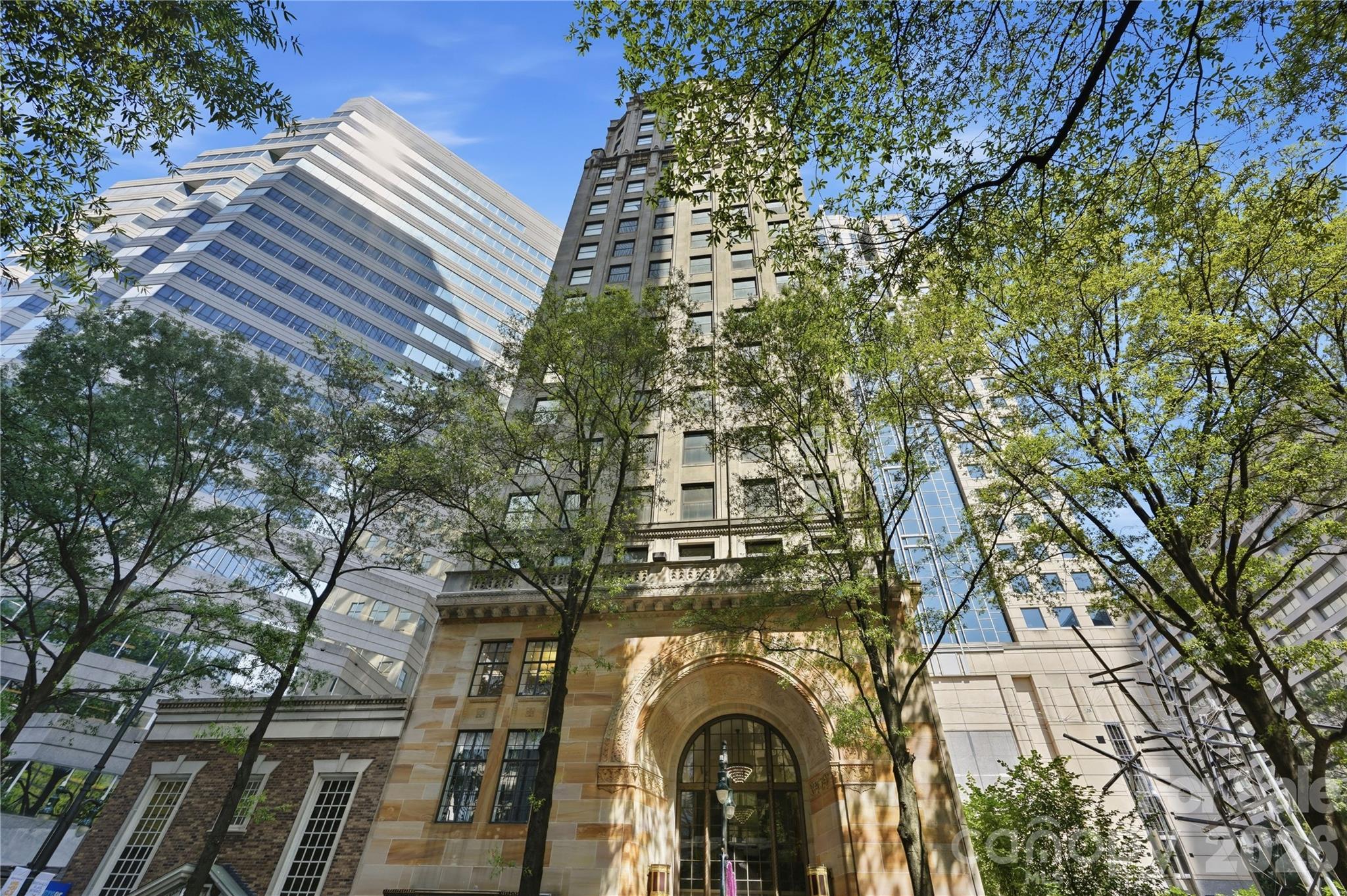 112 S Tryon Street 1570 Property Photo 1