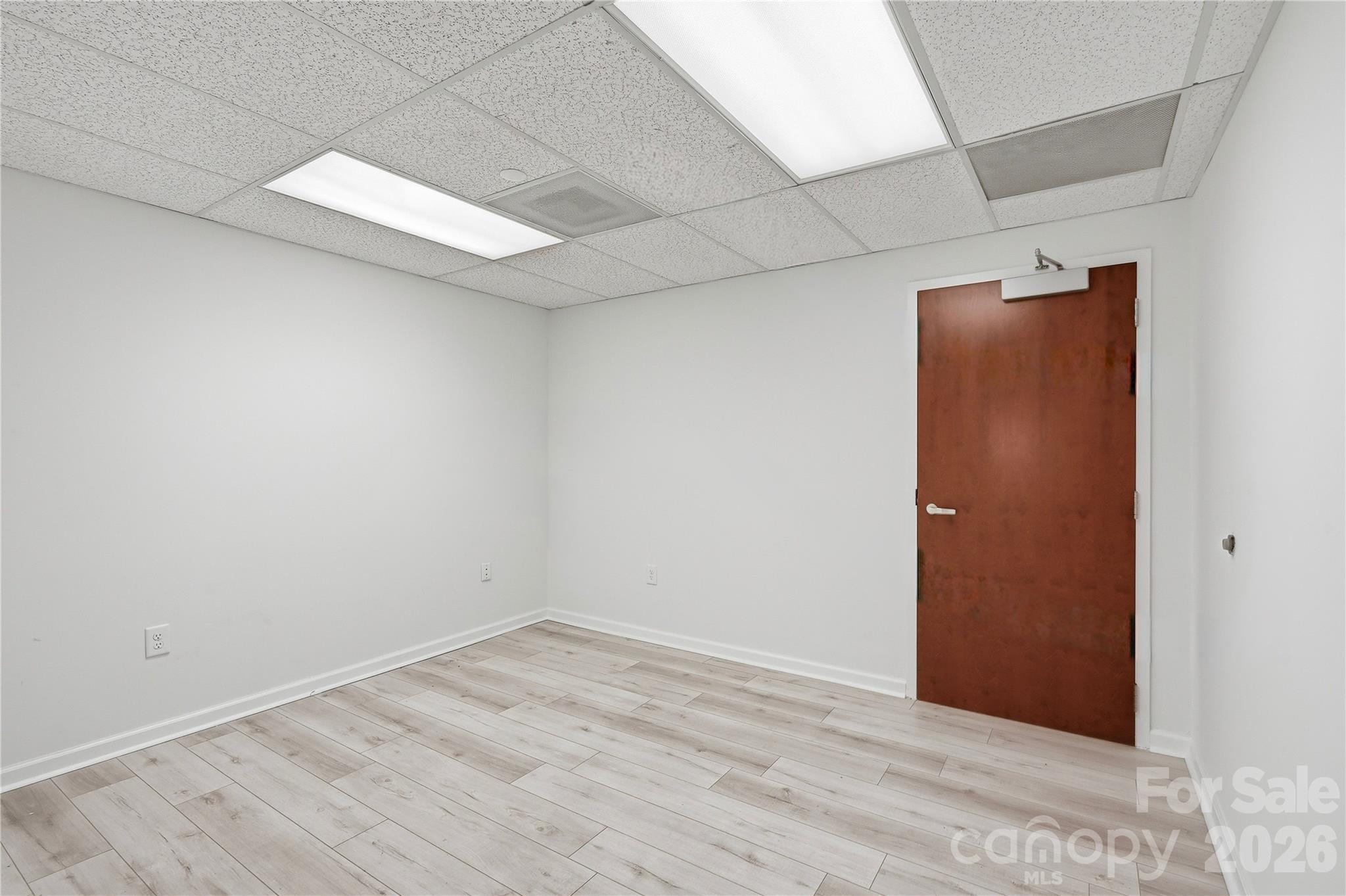 112 S Tryon Street 1570 Property Photo 7