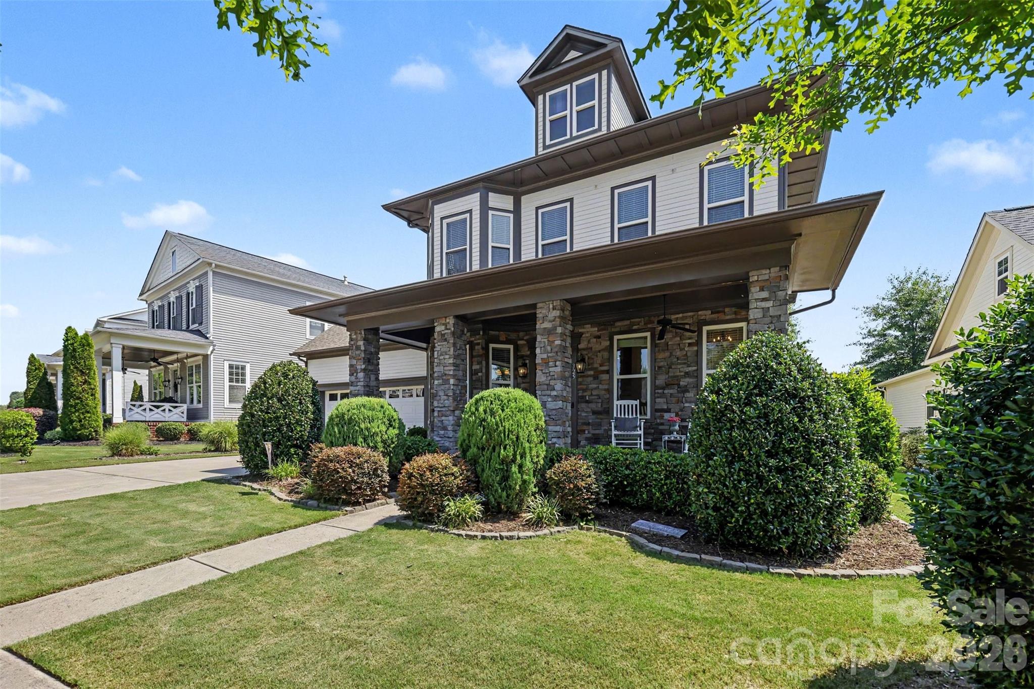 325 Sensibility Circle Property Photo 2