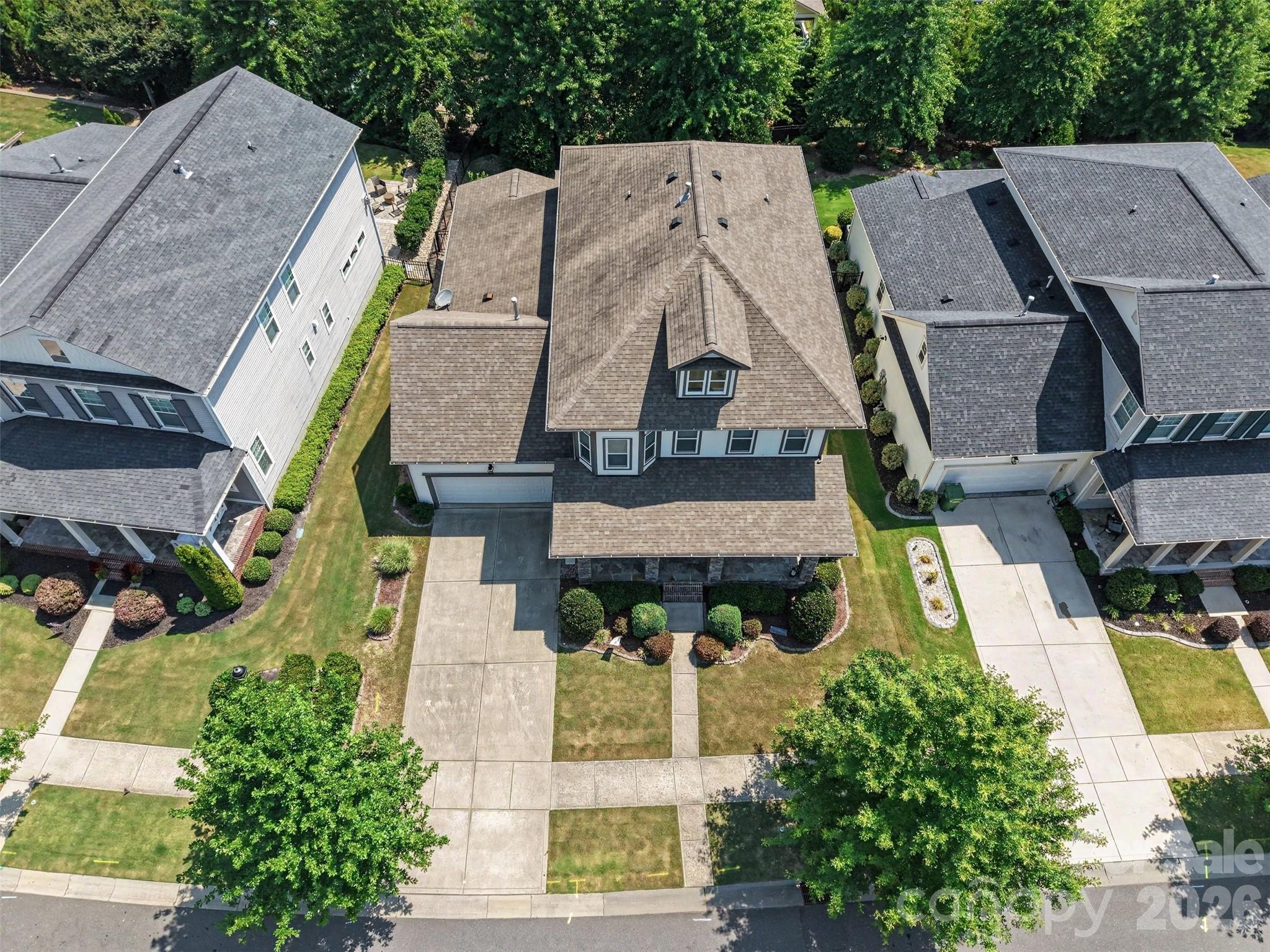 325 Sensibility Circle Property Photo 4