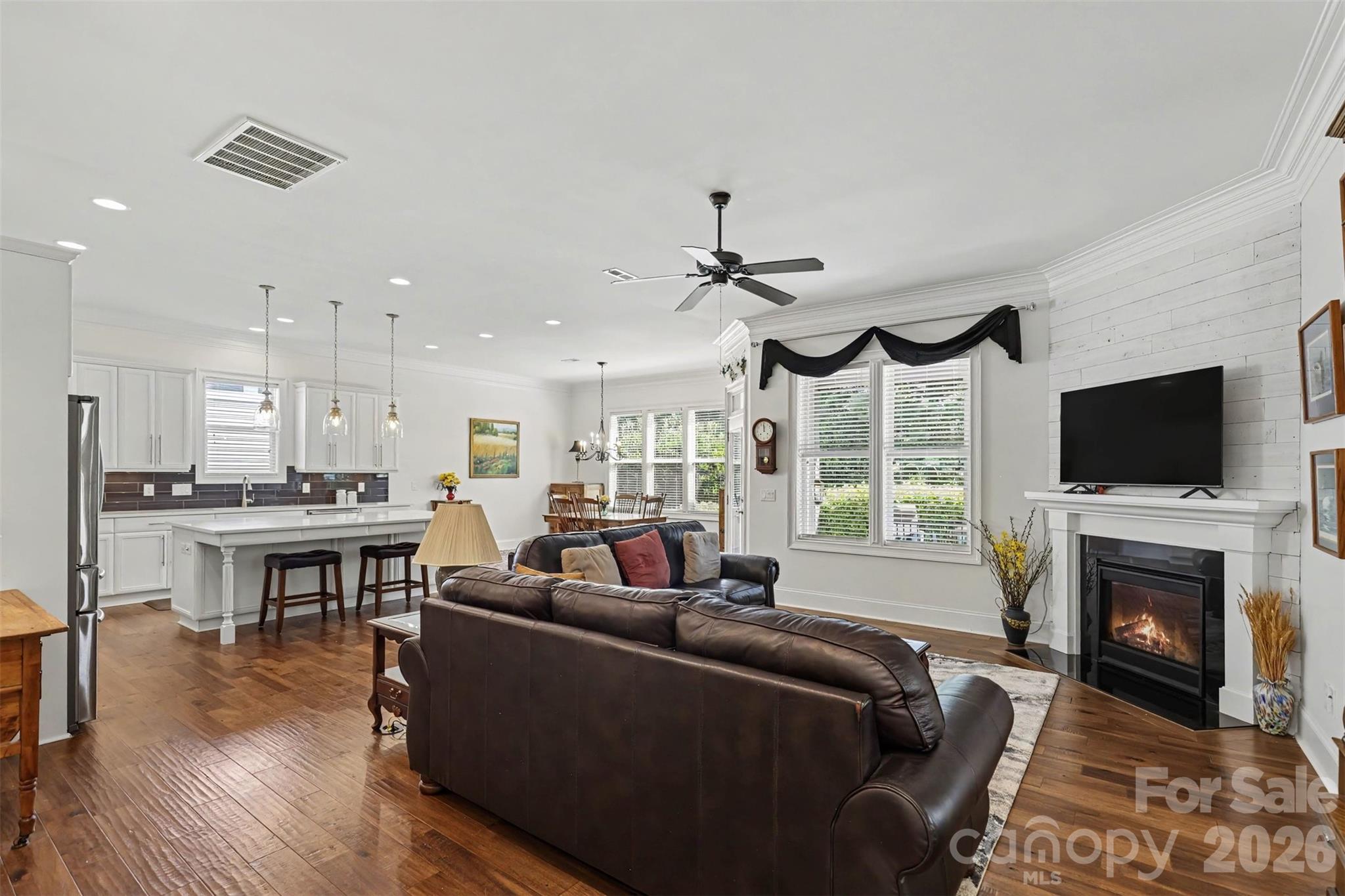 325 Sensibility Circle Property Photo 17