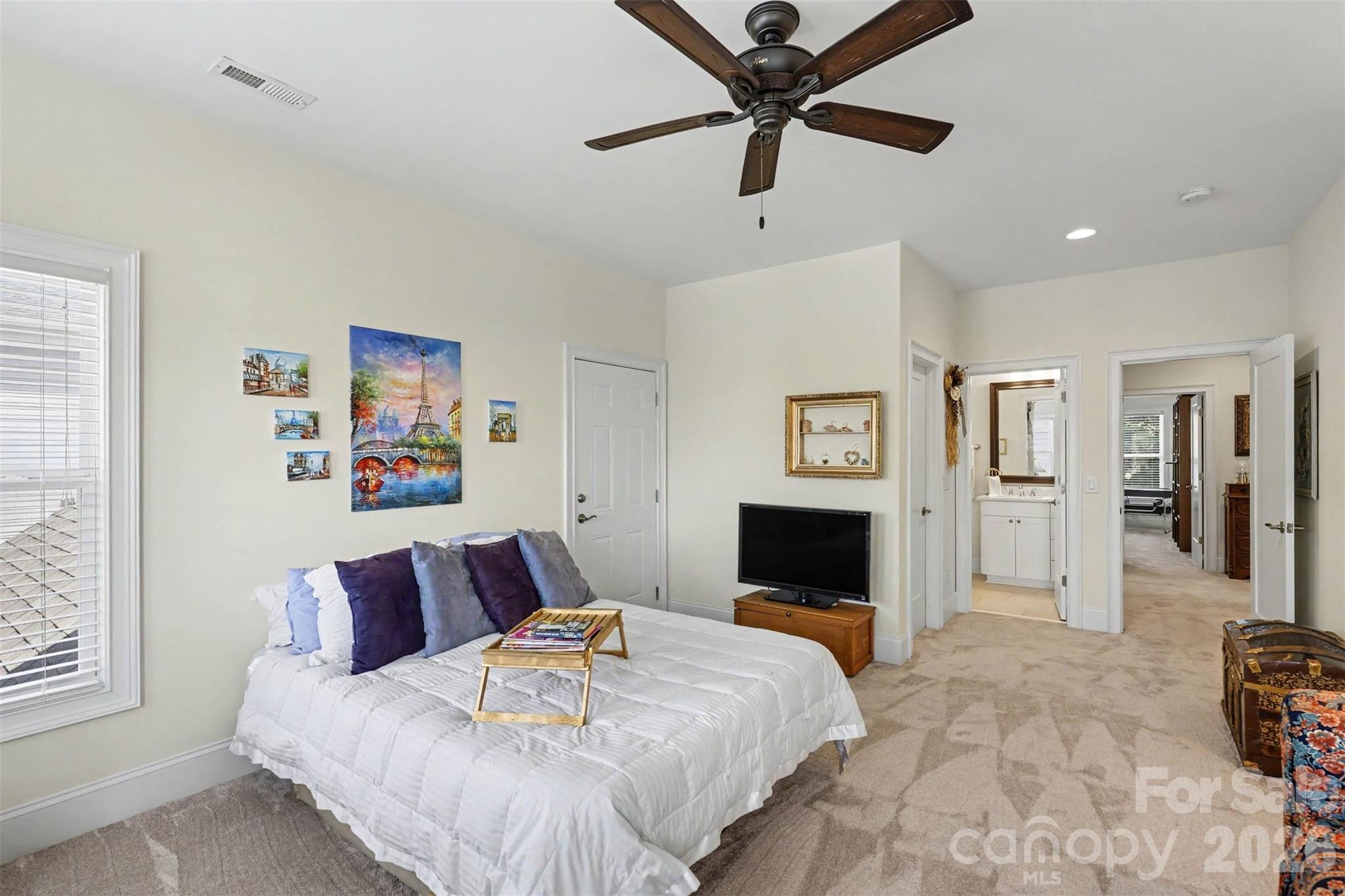 325 Sensibility Circle Property Photo 29
