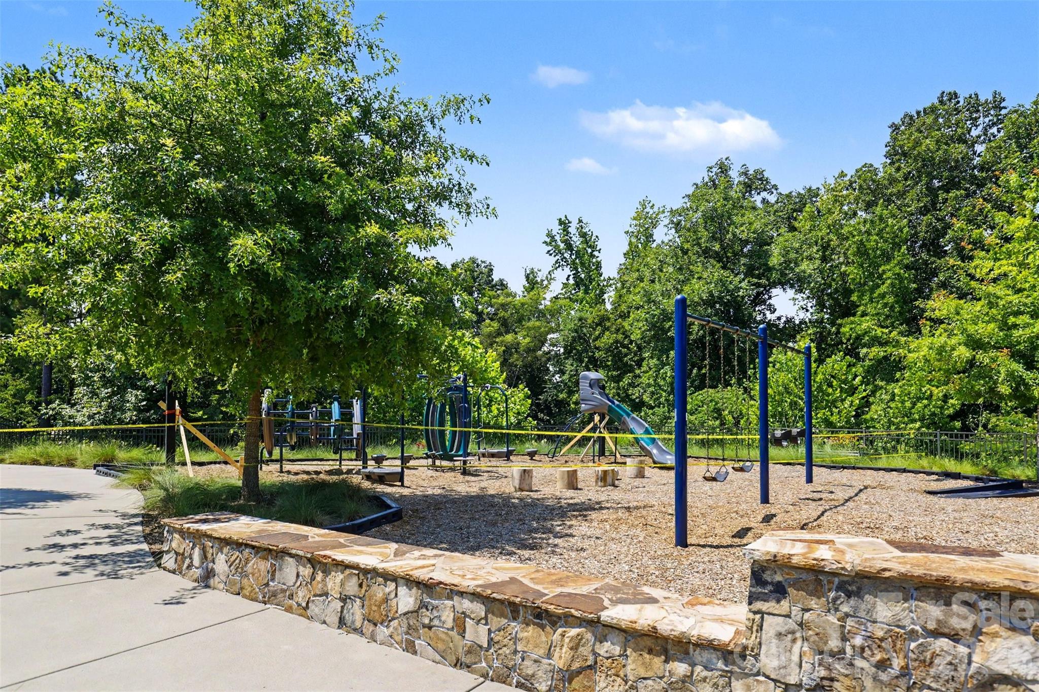325 Sensibility Circle Property Photo 44