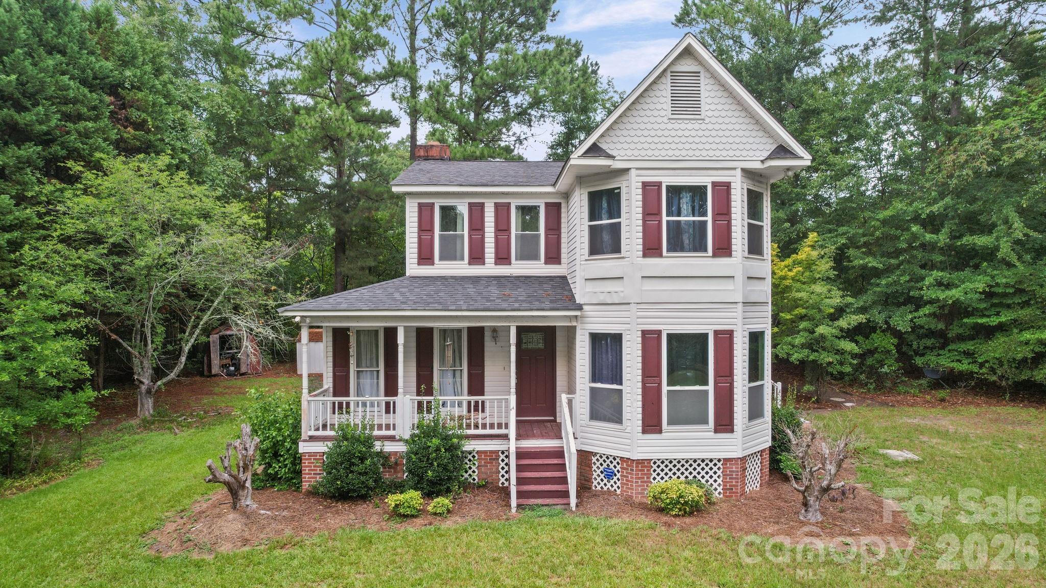 261 Lakeside Drive Property Photo 1