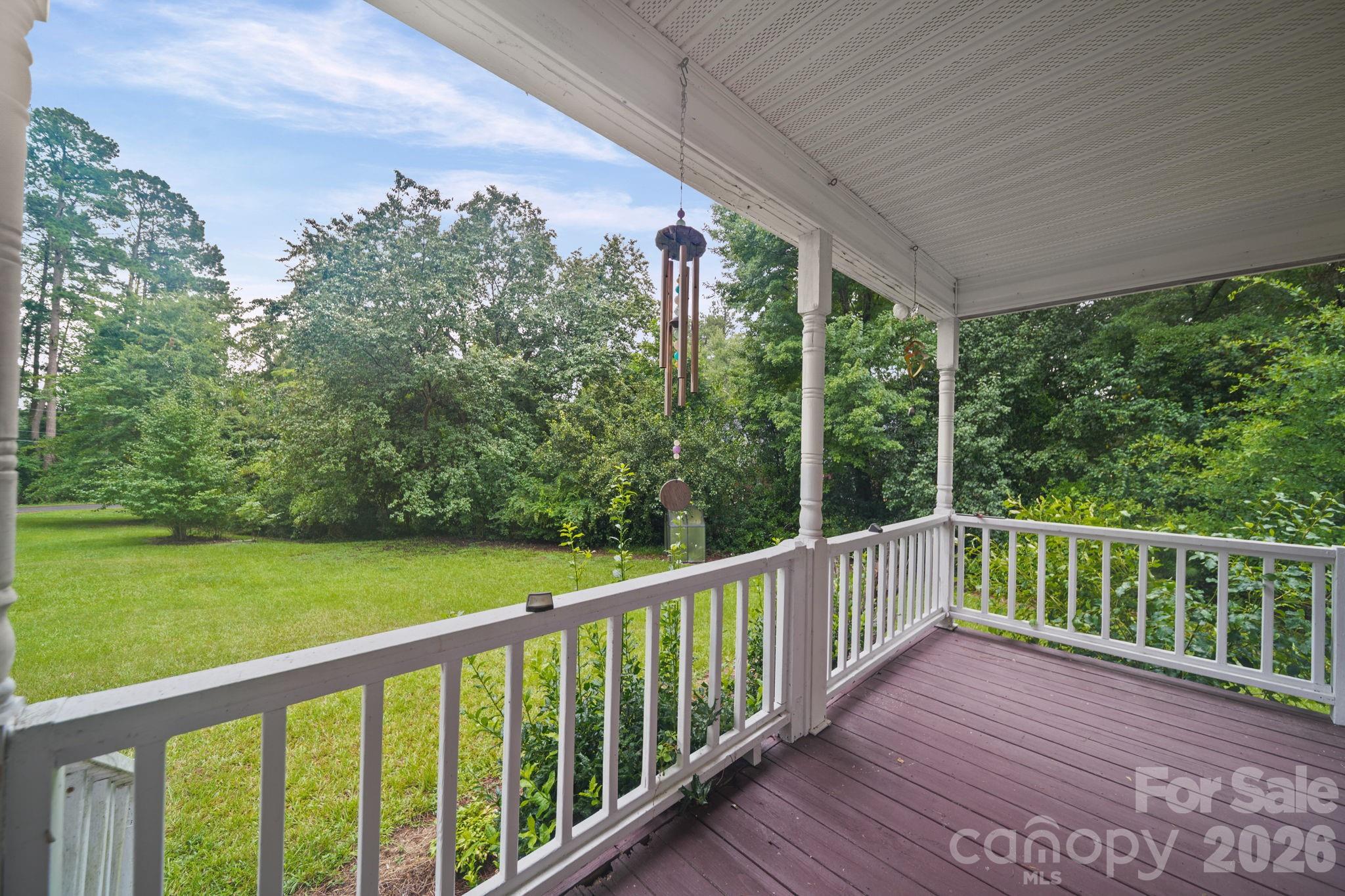 261 Lakeside Drive Property Photo 8