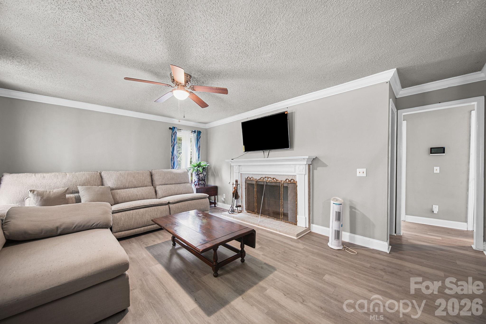 261 Lakeside Drive Property Photo 11