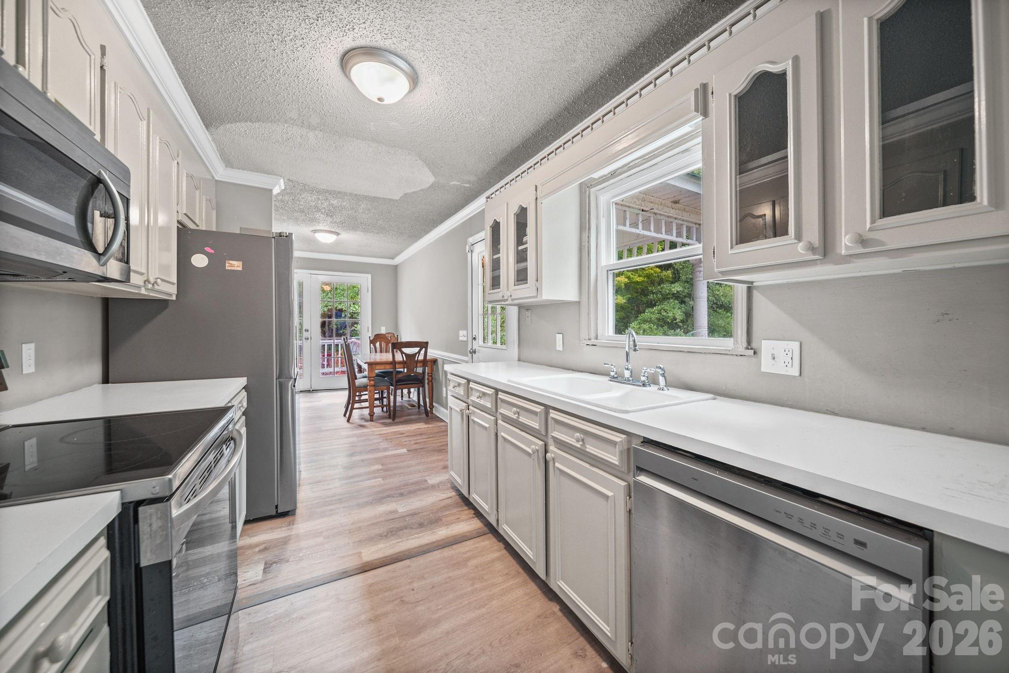 261 Lakeside Drive Property Photo 16