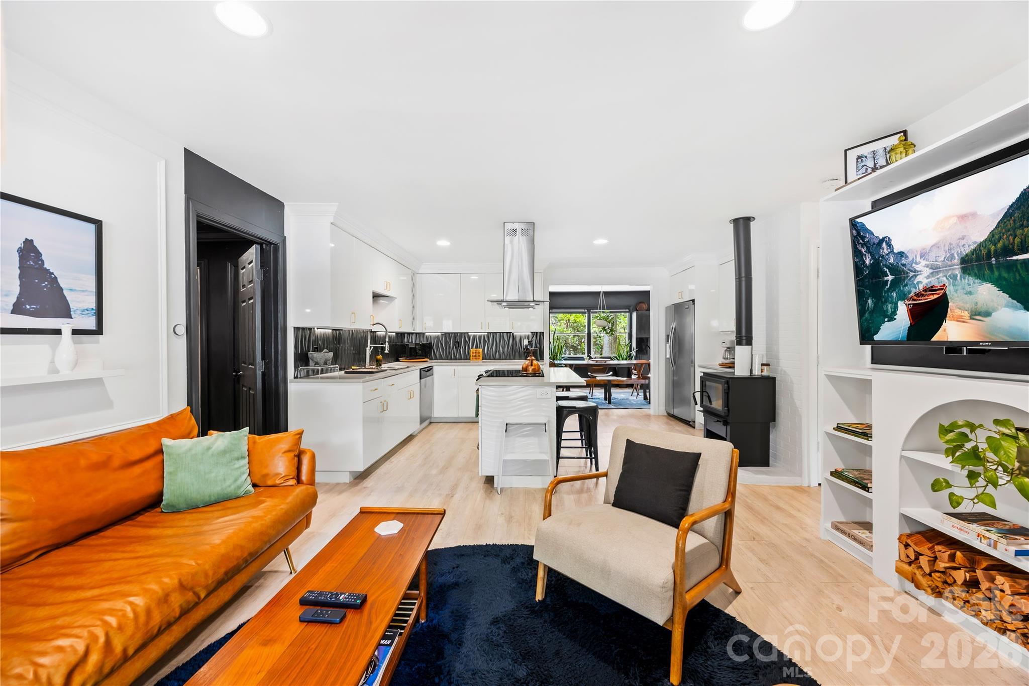 4508 Ivanhoe Place Property Photo 10
